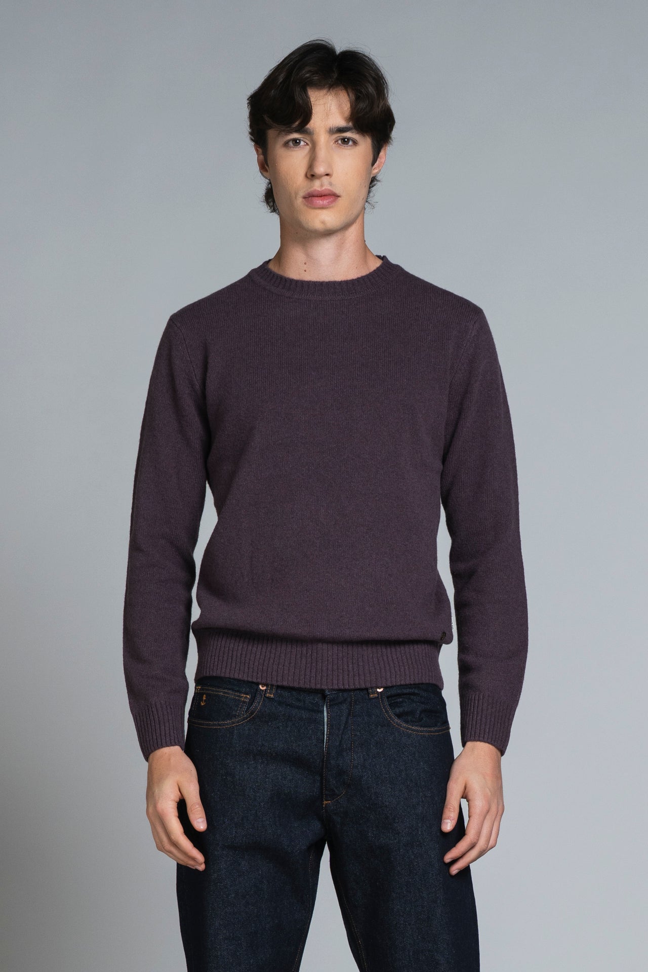CHARLIE ROUND NECK IN LAMBSWOOL