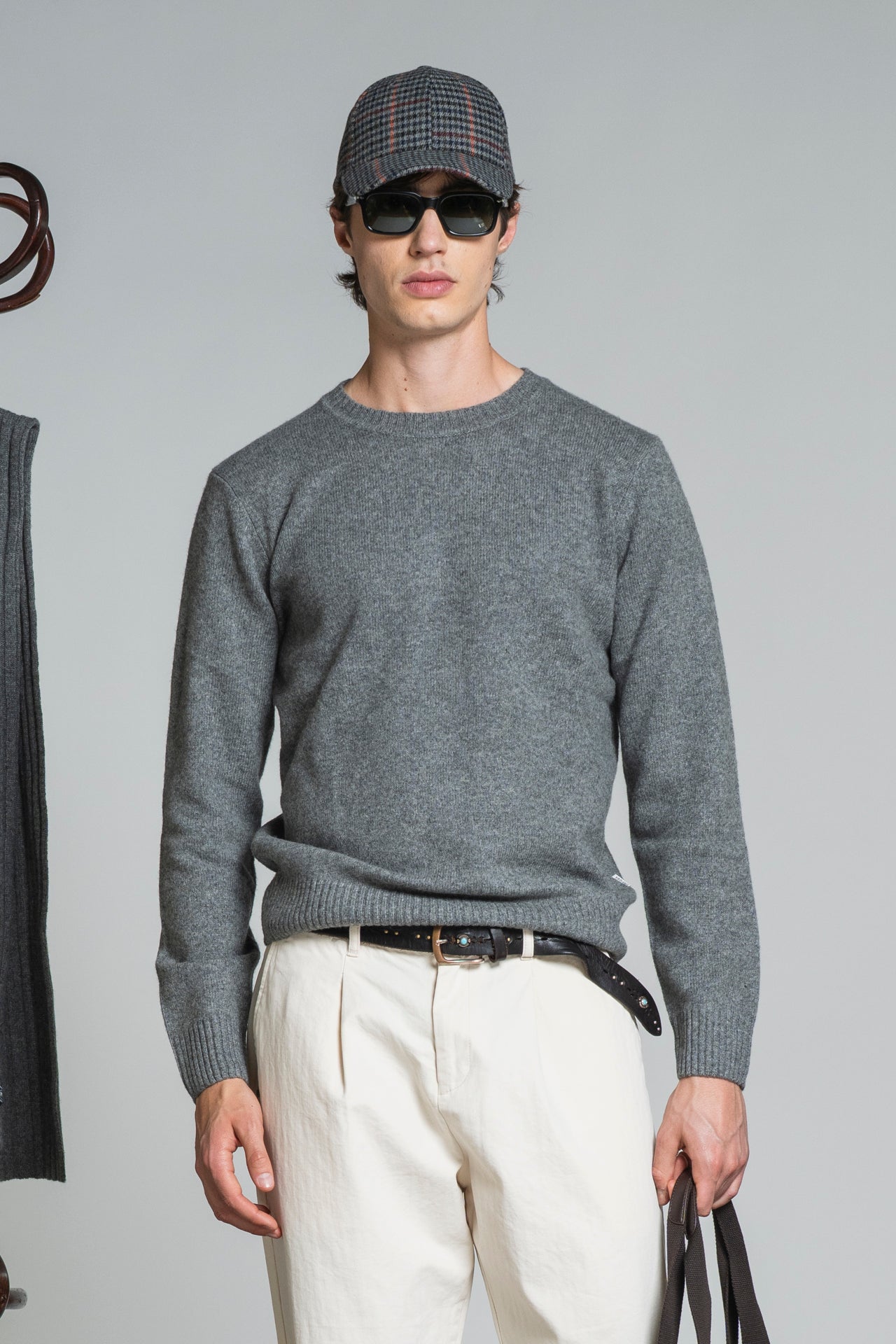 CHARLIE ROUND NECK IN LAMBSWOOL