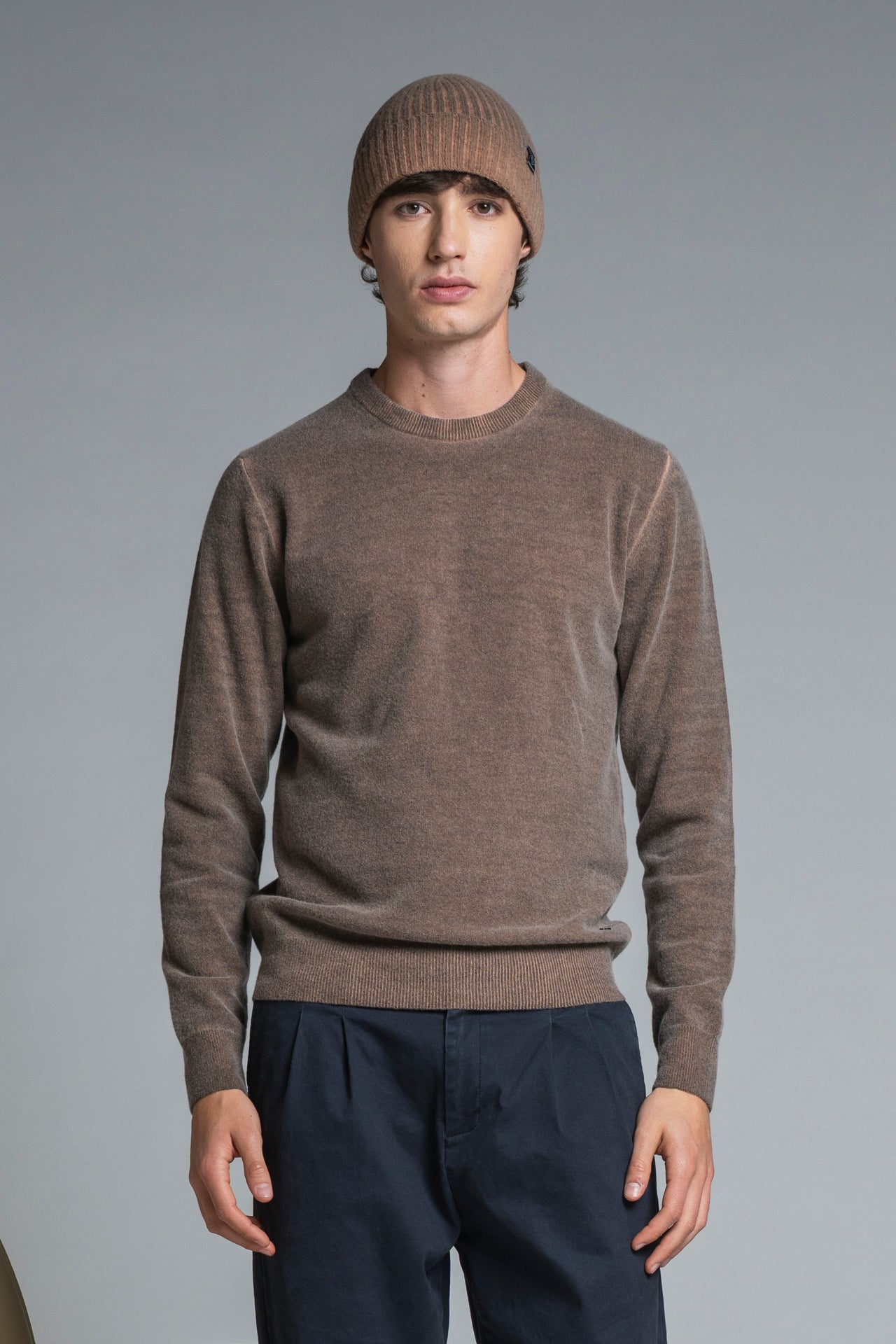 CHARLIE ROUND NECK IN MIXED WOOL COLD DYED