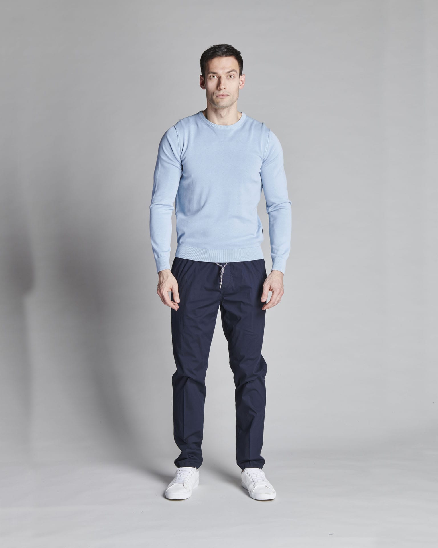 PANTALONE CON ELASTICO IN VITA