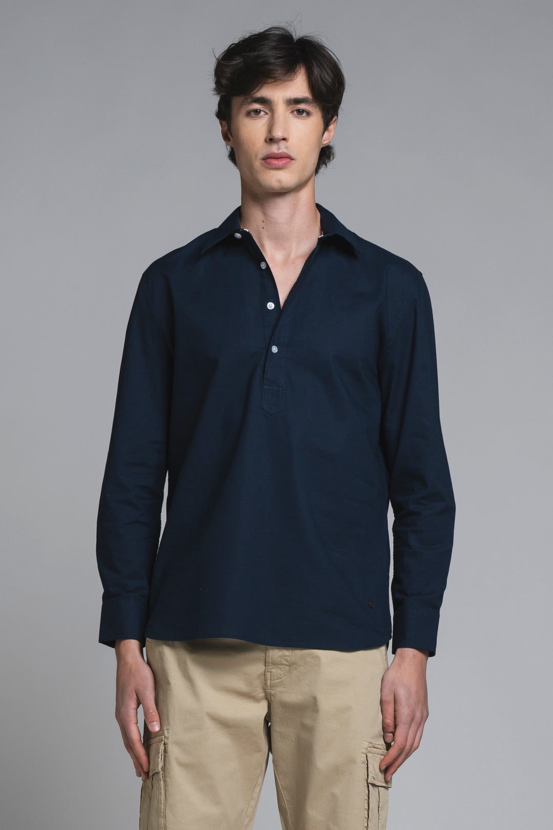 LARS KOREAN SHIRT IN SEERSUCKER