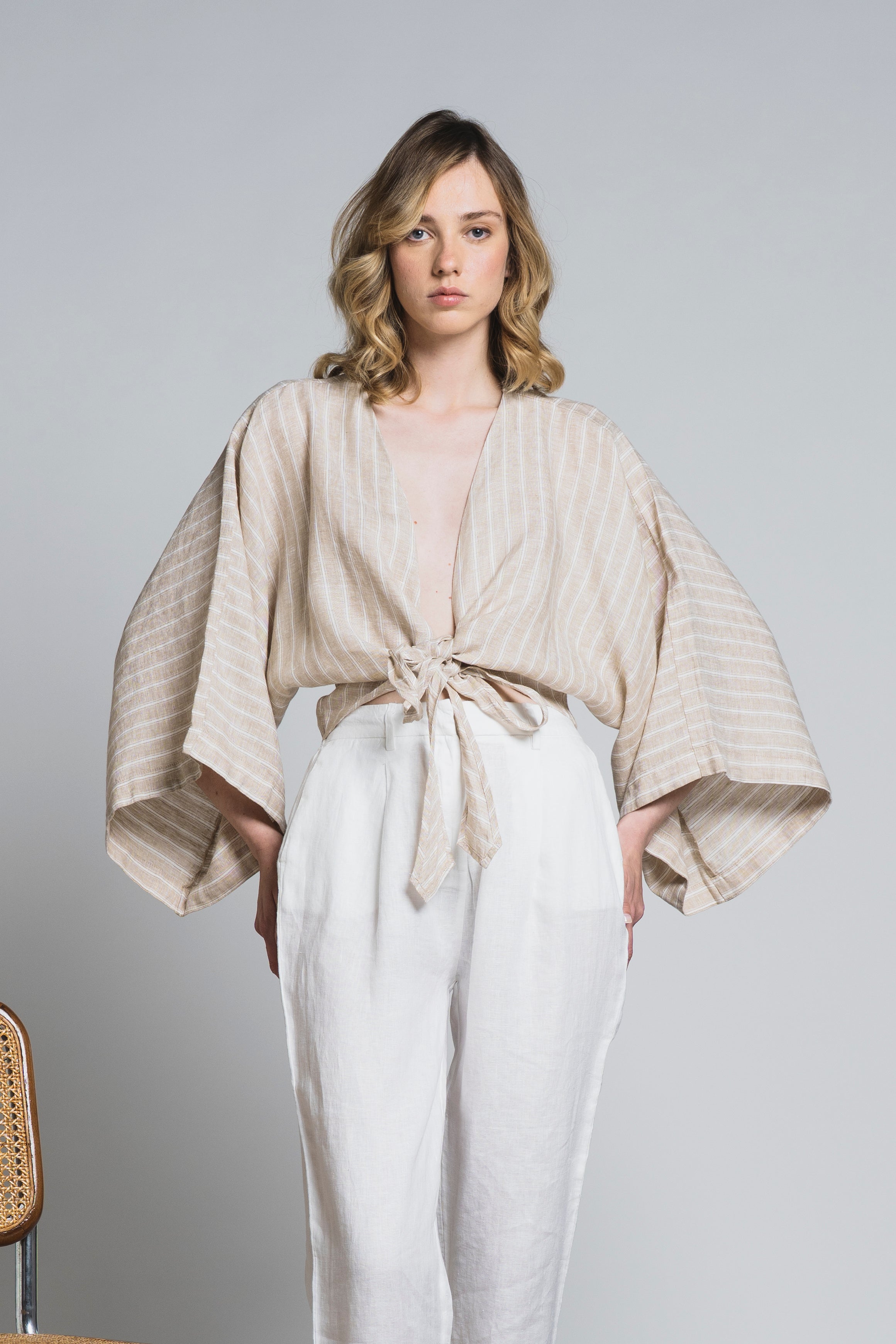 KATE BLUSA IN LINEN
