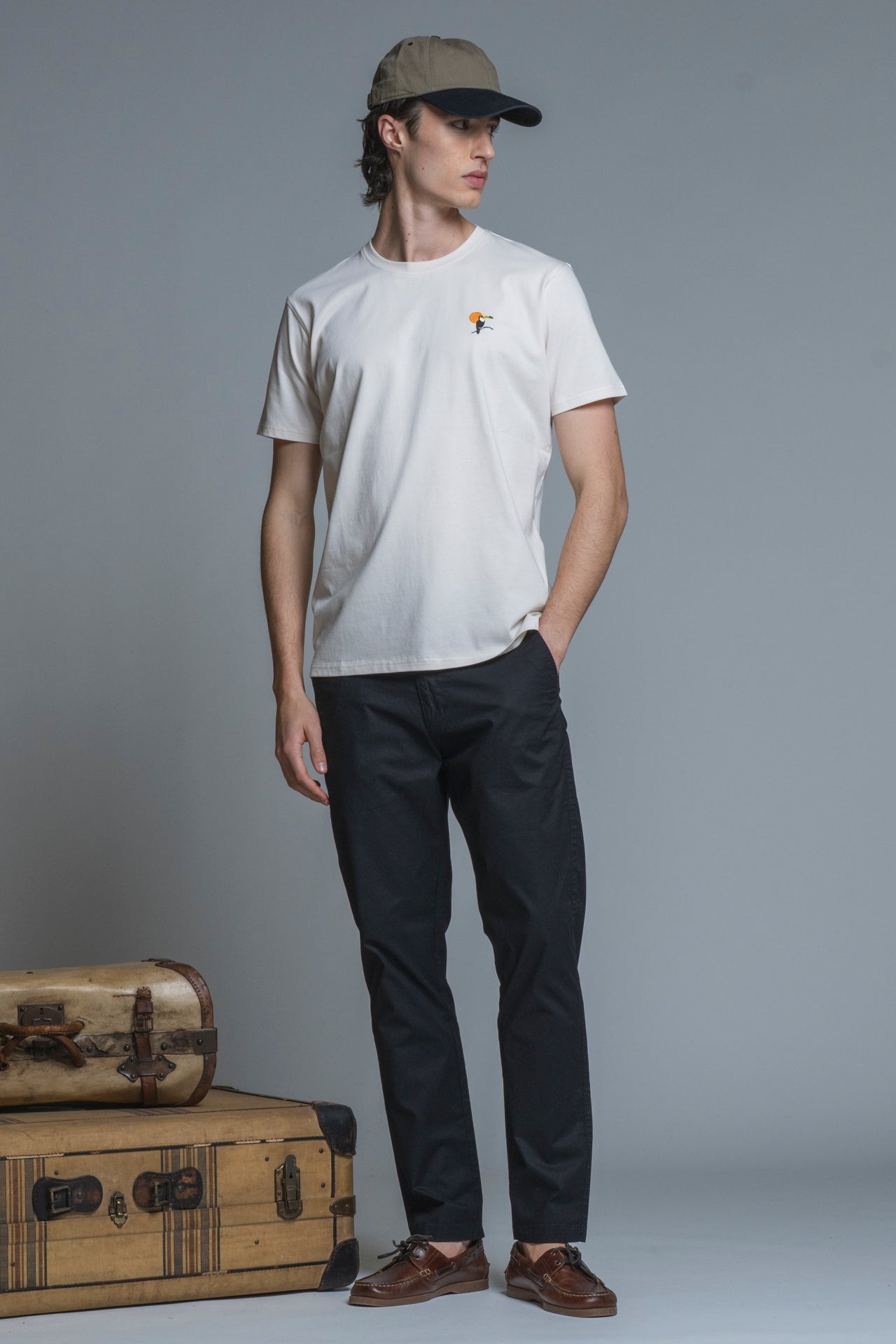 TUCAN T-SHIRT WHIT EMBROIDERY