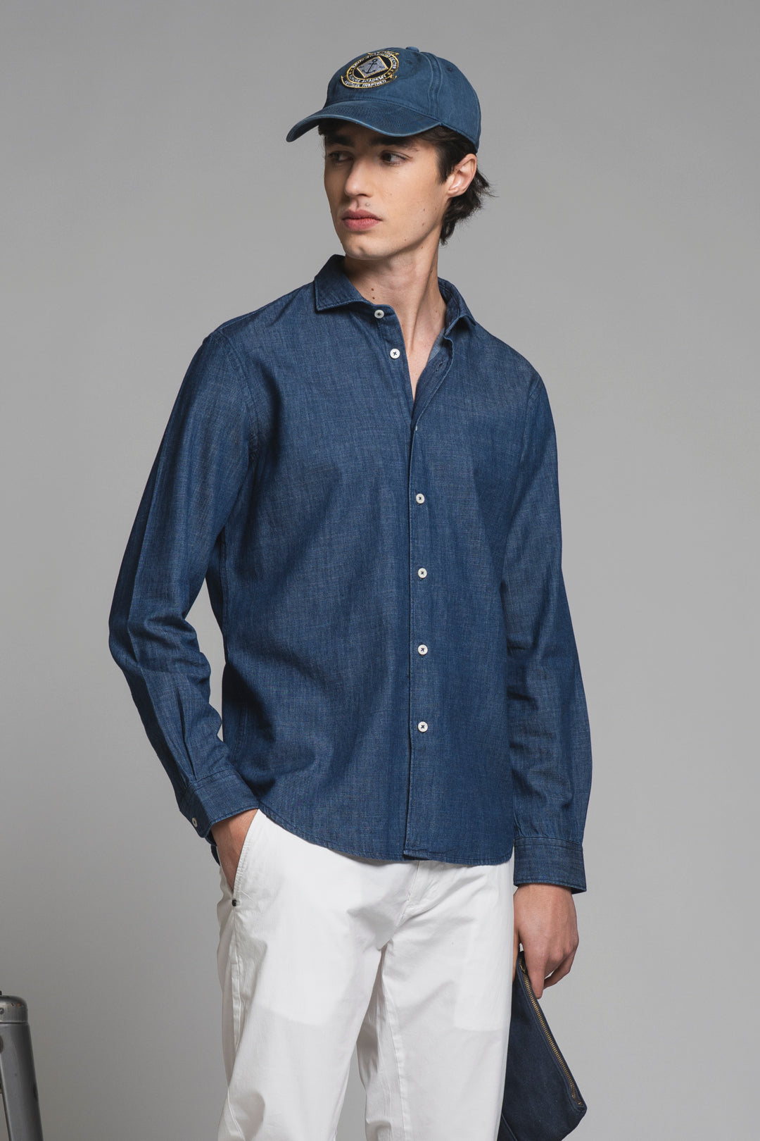 LARS KOREAN SHIRT IN SEERSUCKER