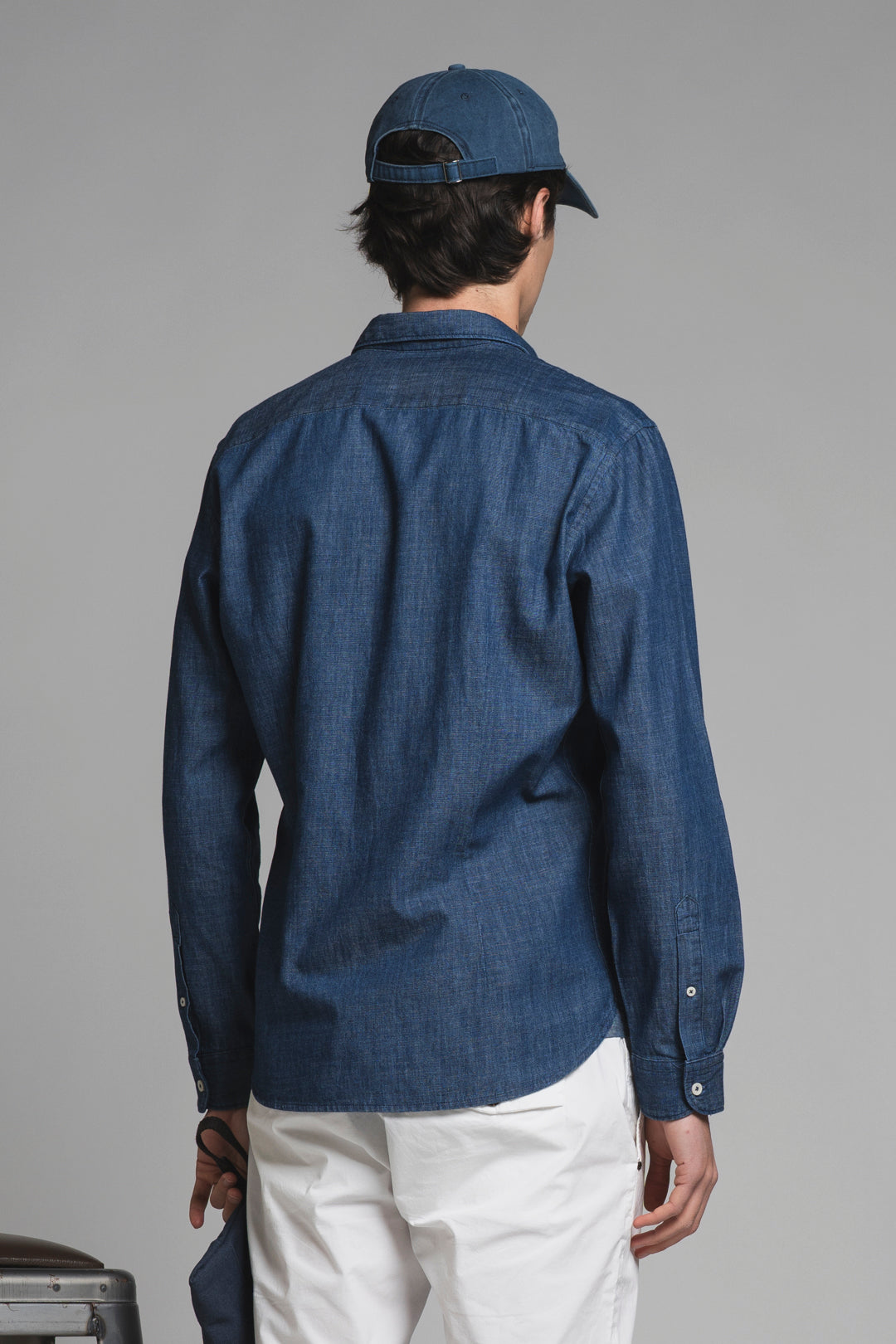 LARS KOREAN SHIRT IN SEERSUCKER