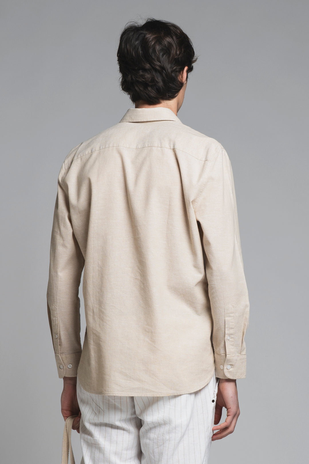 LARS KOREAN SHIRT IN SEERSUCKER