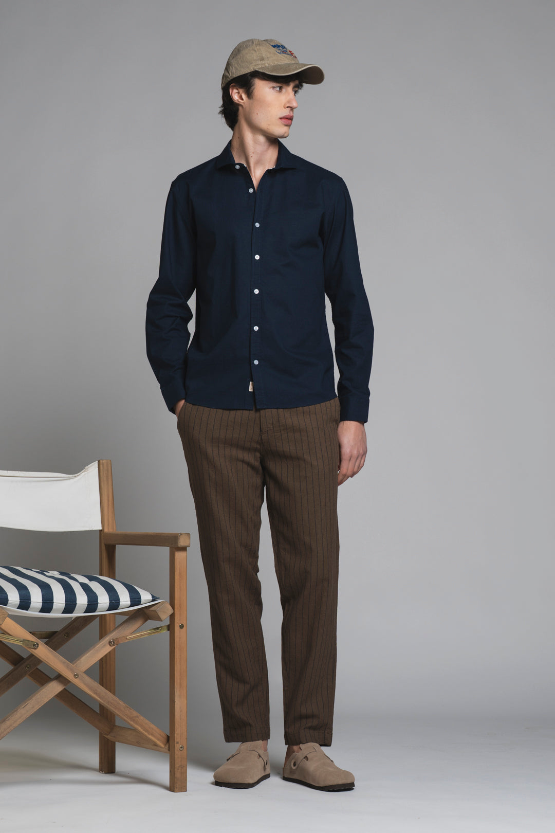 LARS KOREAN SHIRT IN SEERSUCKER