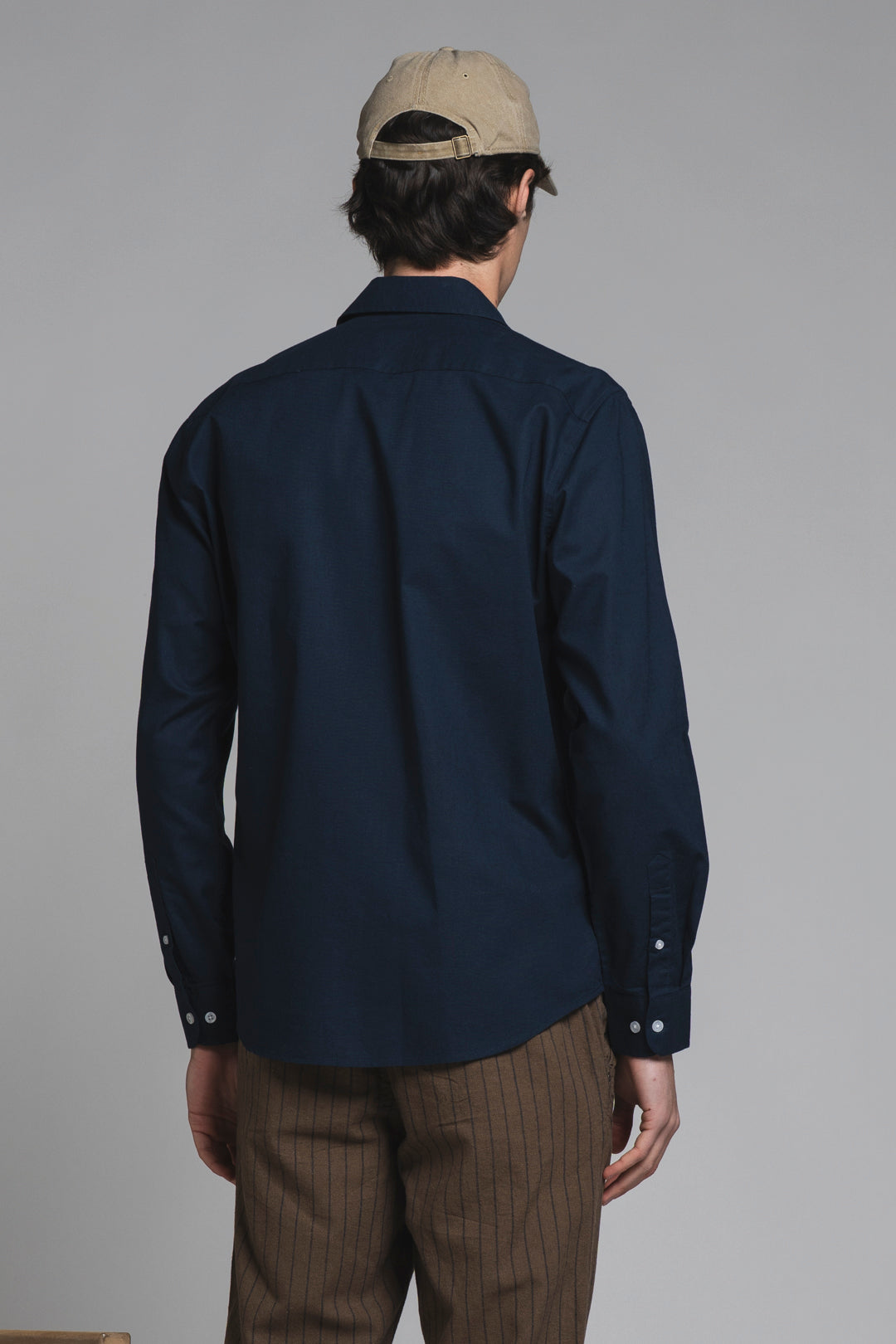 LARS KOREAN SHIRT IN SEERSUCKER