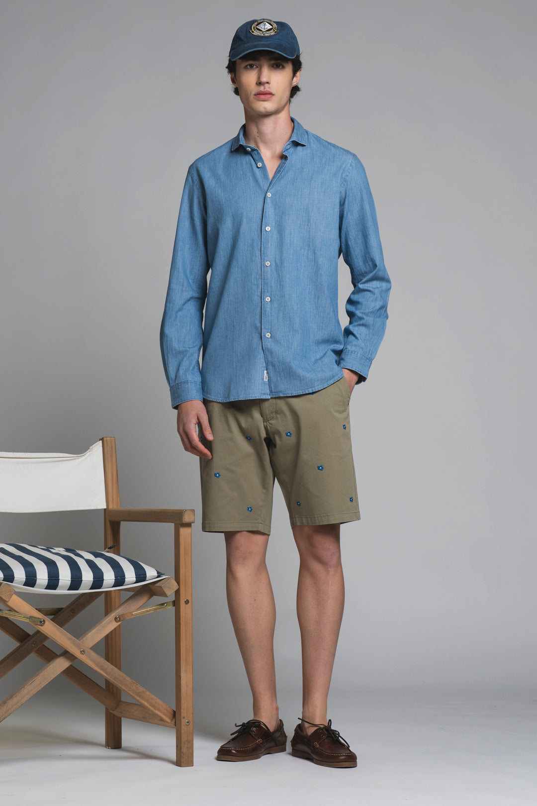 LARS KOREAN SHIRT IN SEERSUCKER
