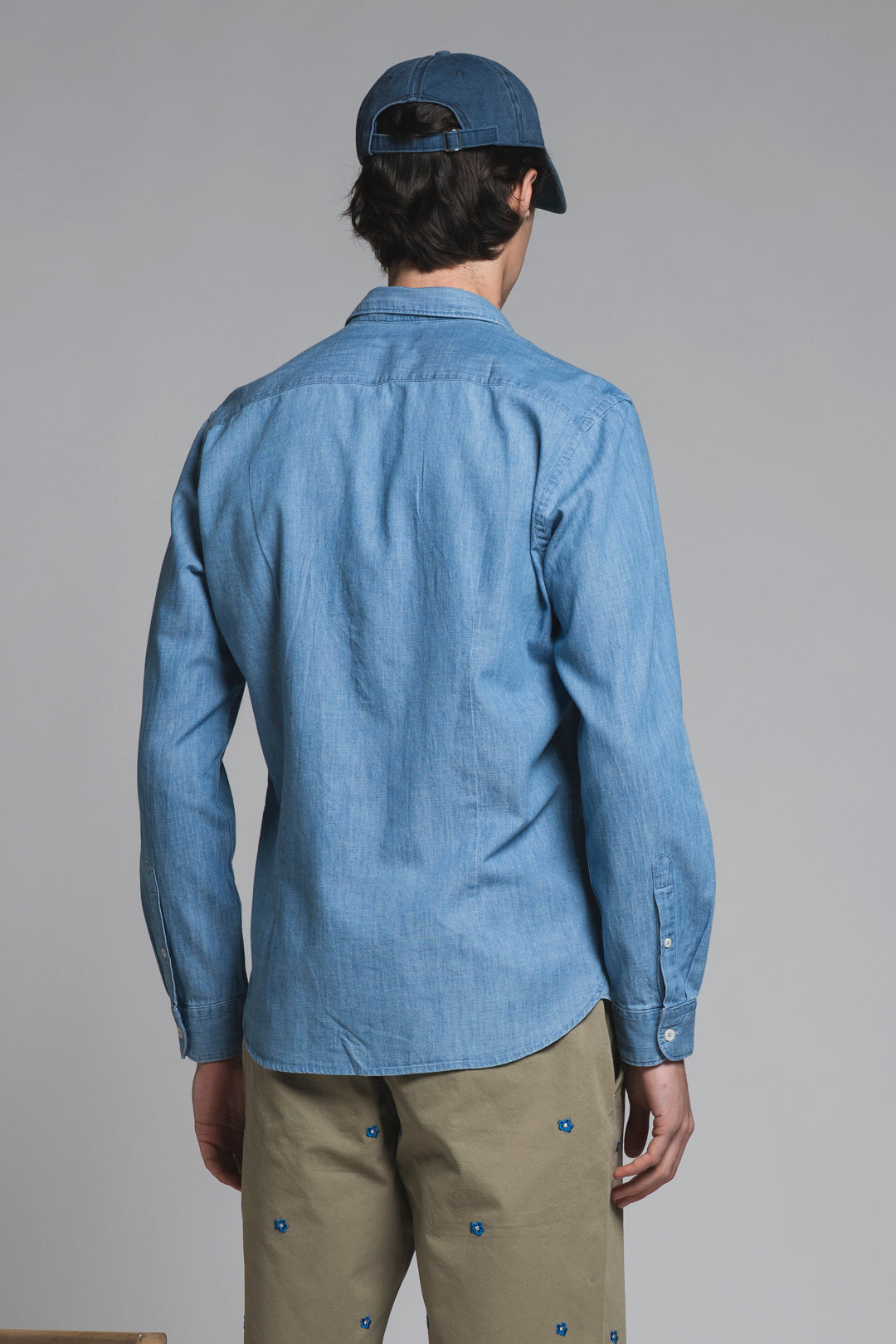 LARS KOREAN SHIRT IN SEERSUCKER