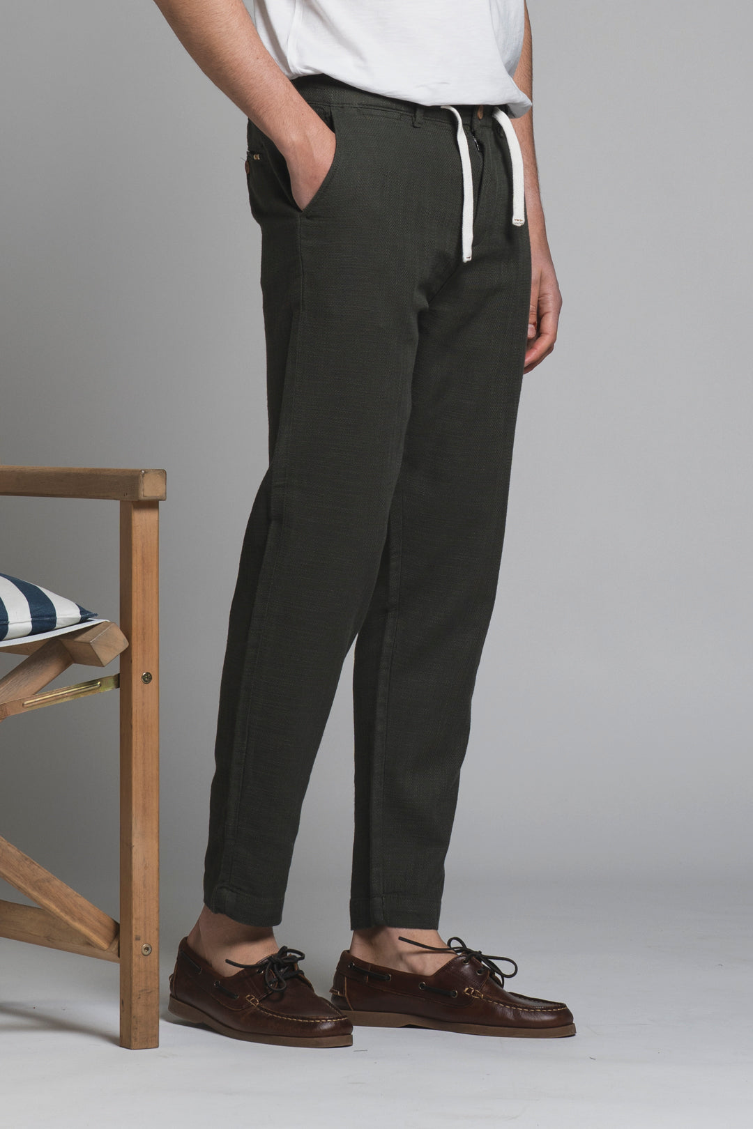 MILES CHINO LONG IN COTTON DOBBY