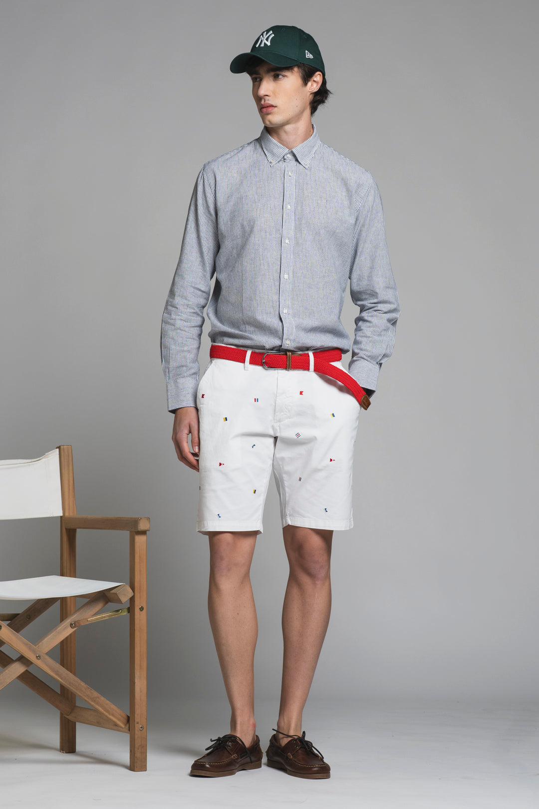 REY FLAG CHINO SHORT WITH EMBROIDERY