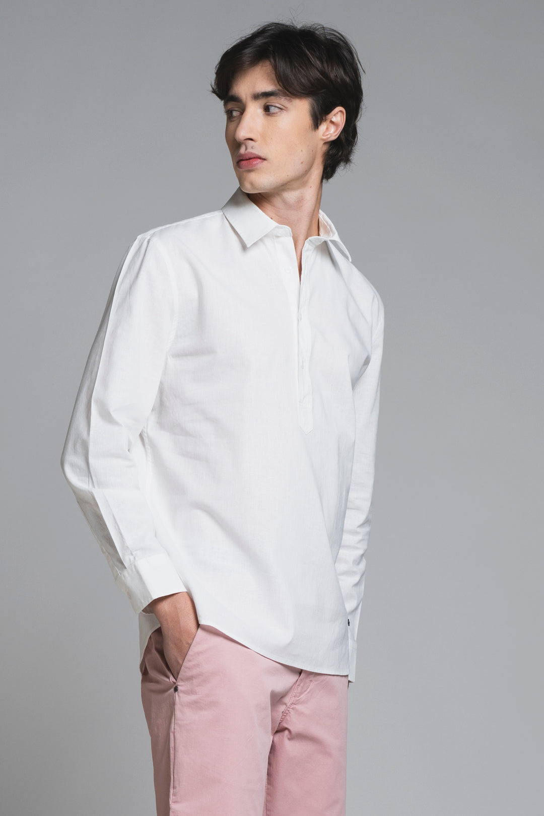 LARS KOREAN SHIRT IN SEERSUCKER