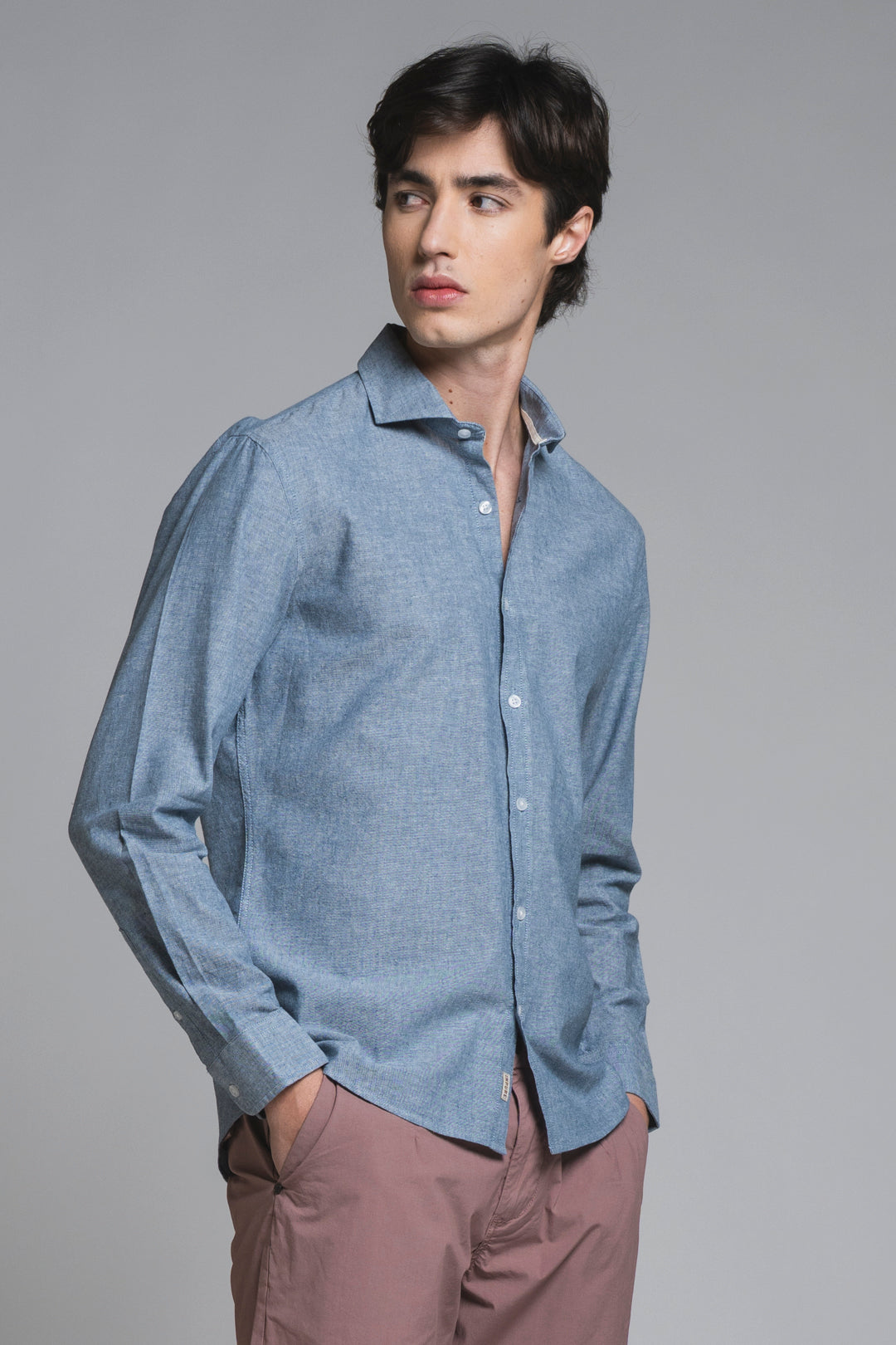 LARS KOREAN SHIRT IN SEERSUCKER
