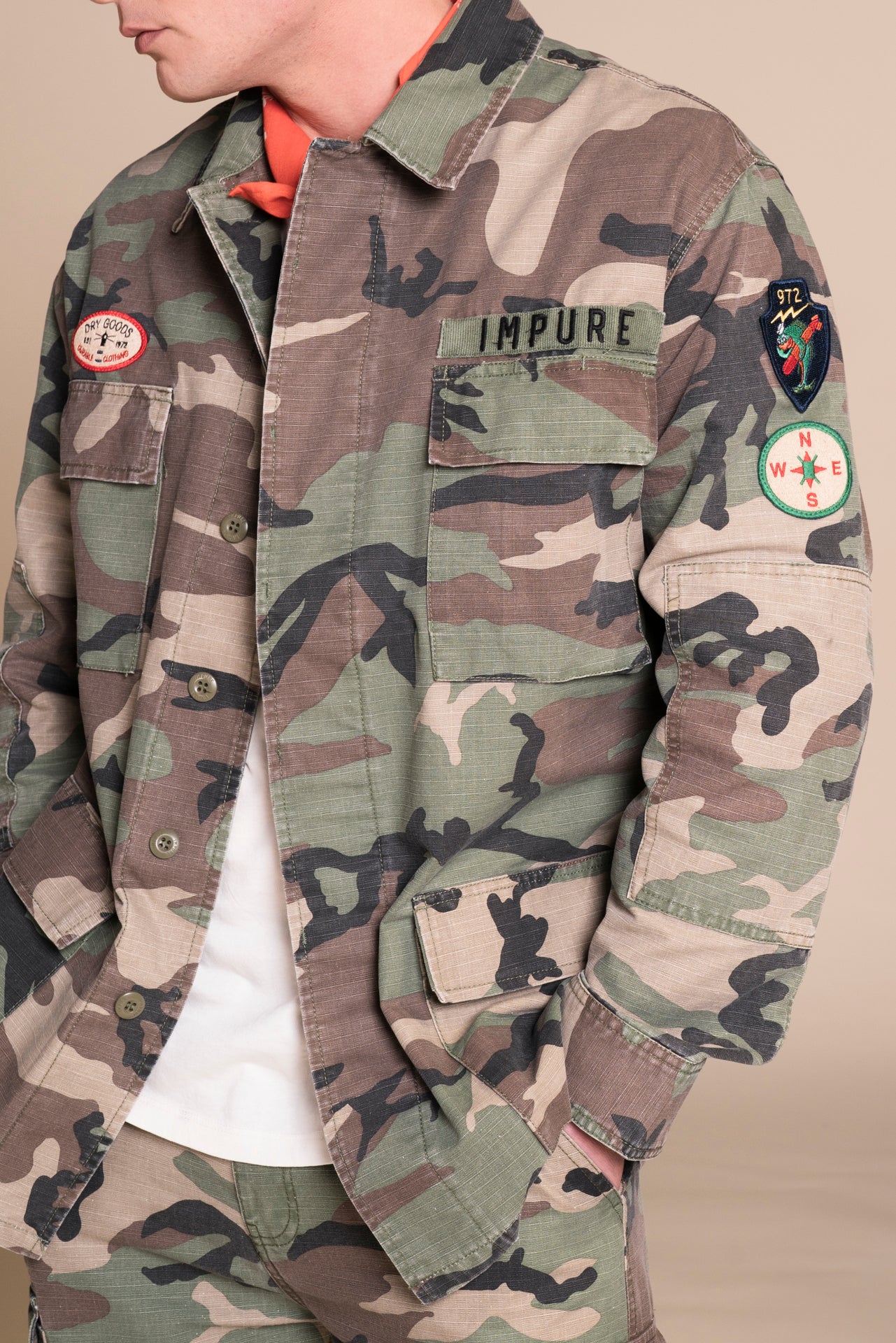 DENNIS SAHARIANA CAMOUFLAGE