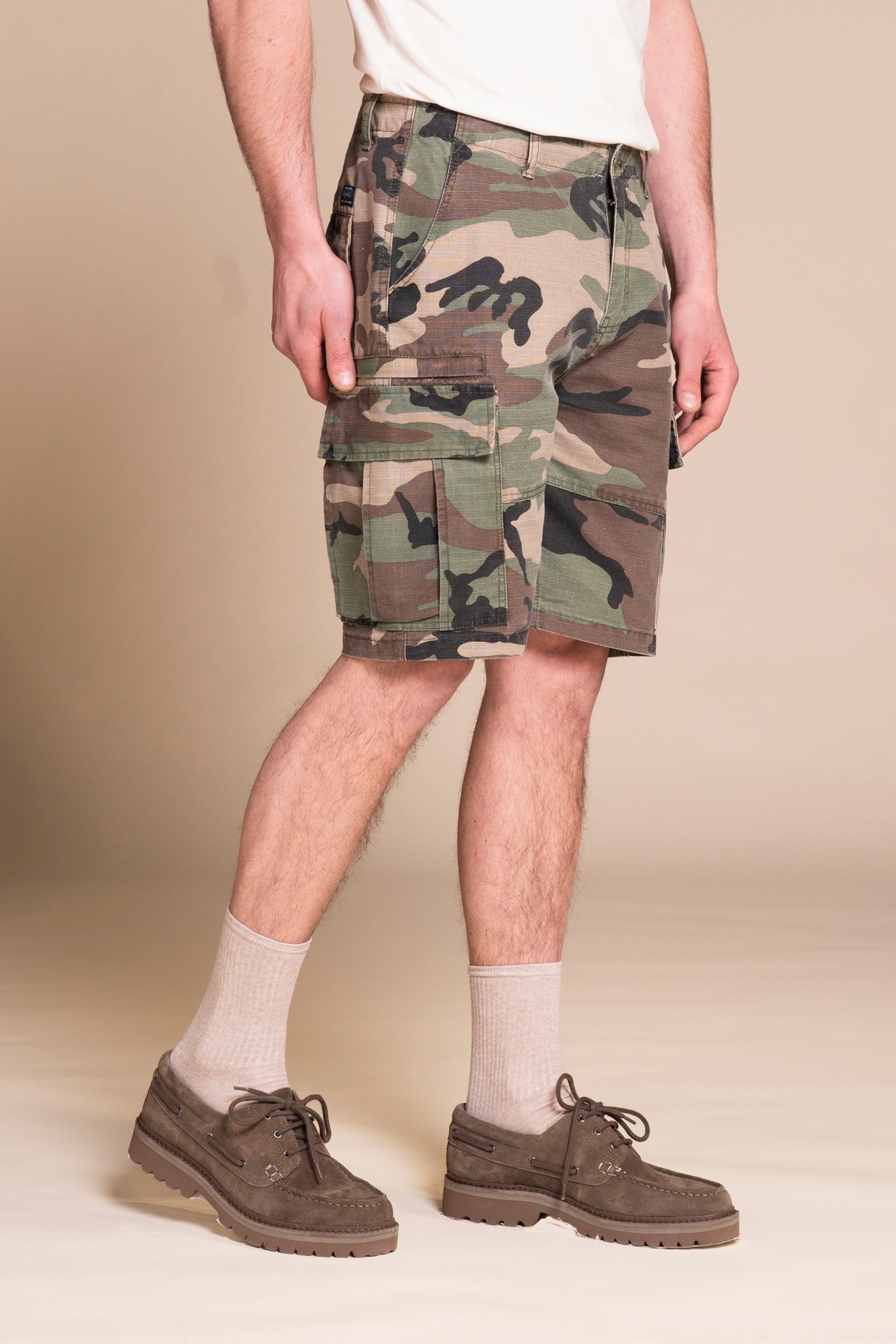 STONE CARGO SHORTS IN RIP STOP 