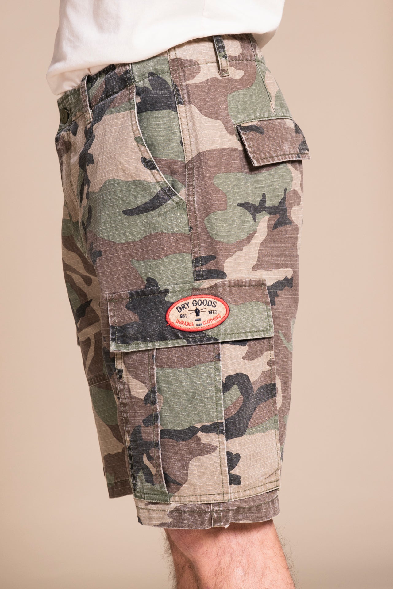 STONE CARGO SHORT IN RIP STOP CON PATCH