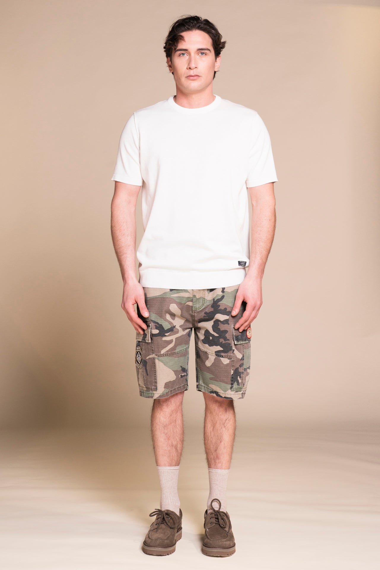 SAMUEL ROUND NECK