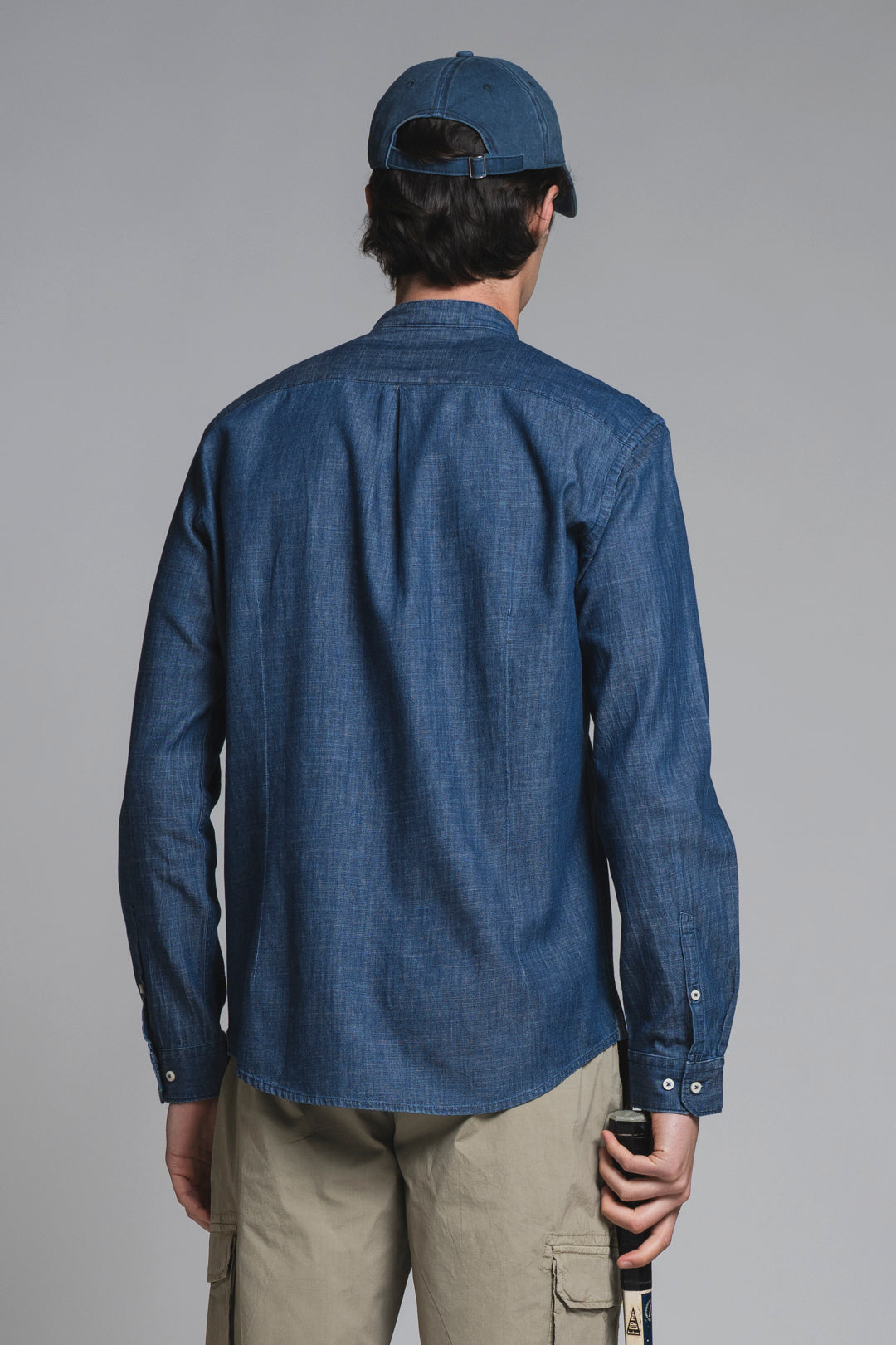 LARS KOREAN SHIRT IN SEERSUCKER