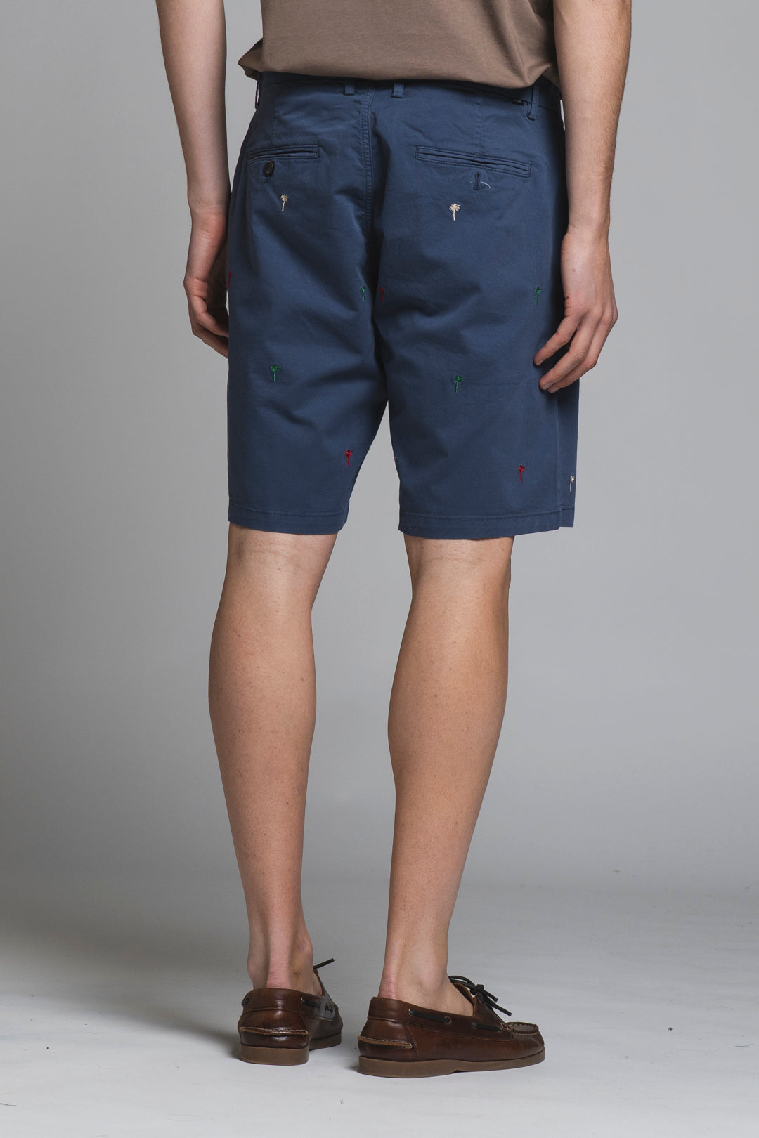 REY TROPIC CHINO SHORT EMBROIDERY