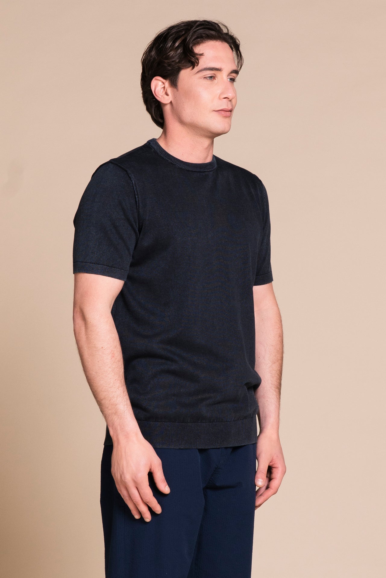 SAMUEL ROUND NECK