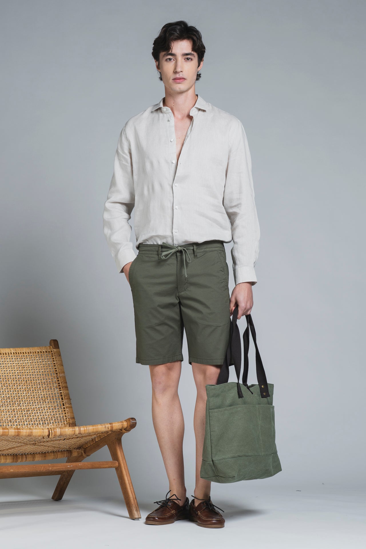 BARNES CHIBO SHORT IN POPELINE CANVAS