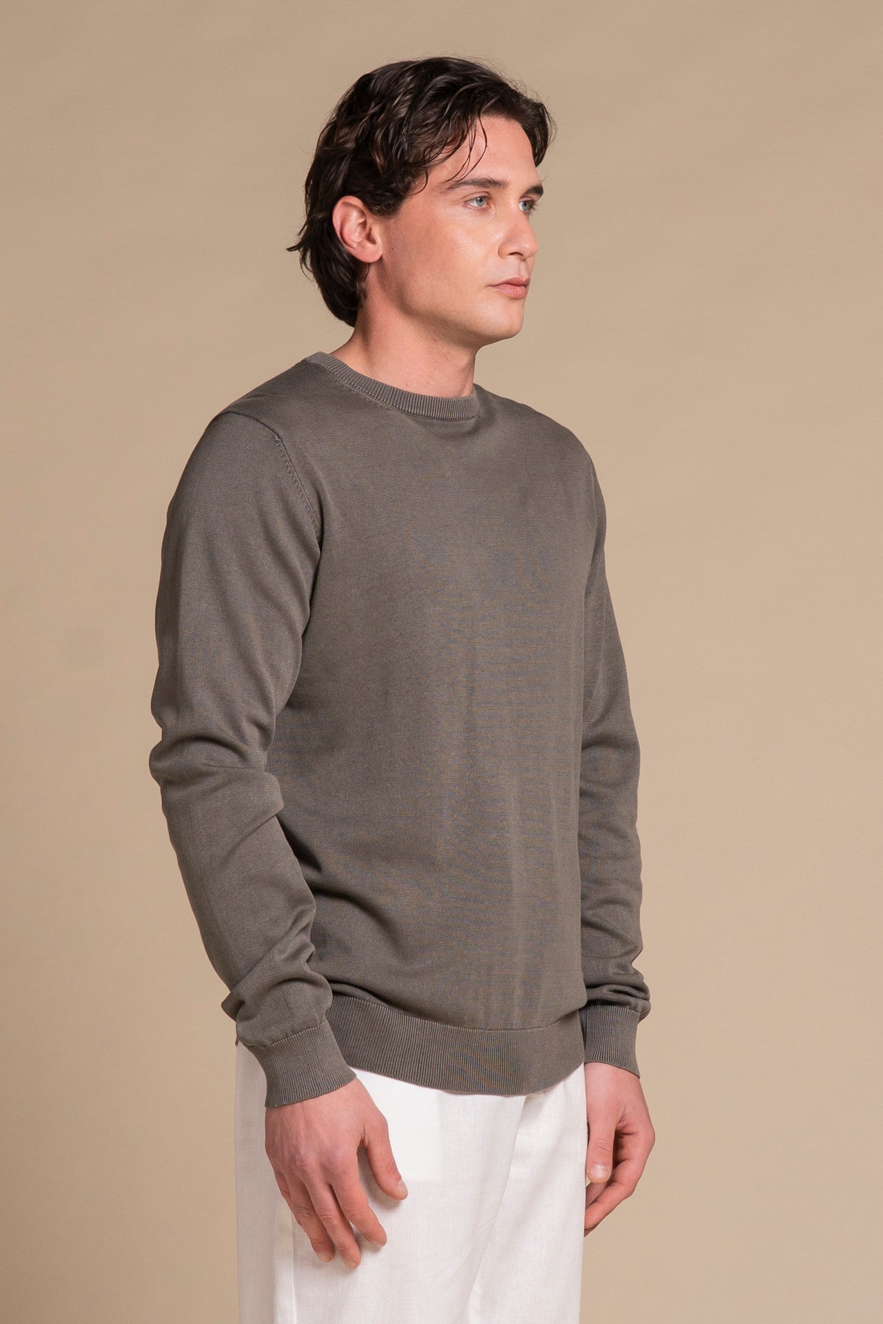 LORIS ROUND NECK