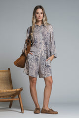 TOSCA CHINO SHORT IN VISCOSE ALL OVER