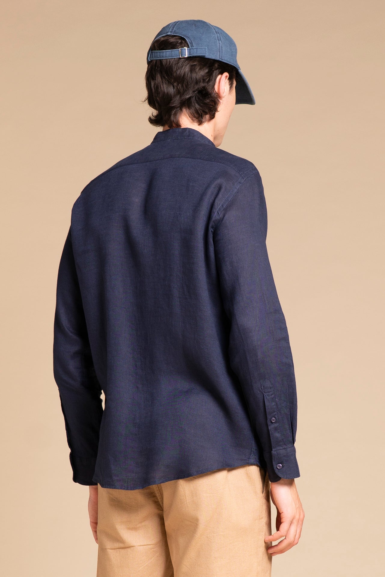 LARS COREANA IN LINEN