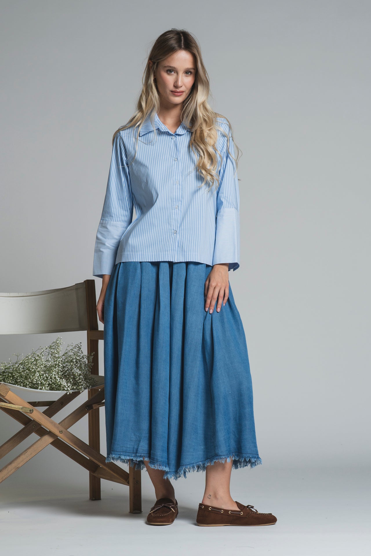 LILLY SKIRT IN CHAMBRAY