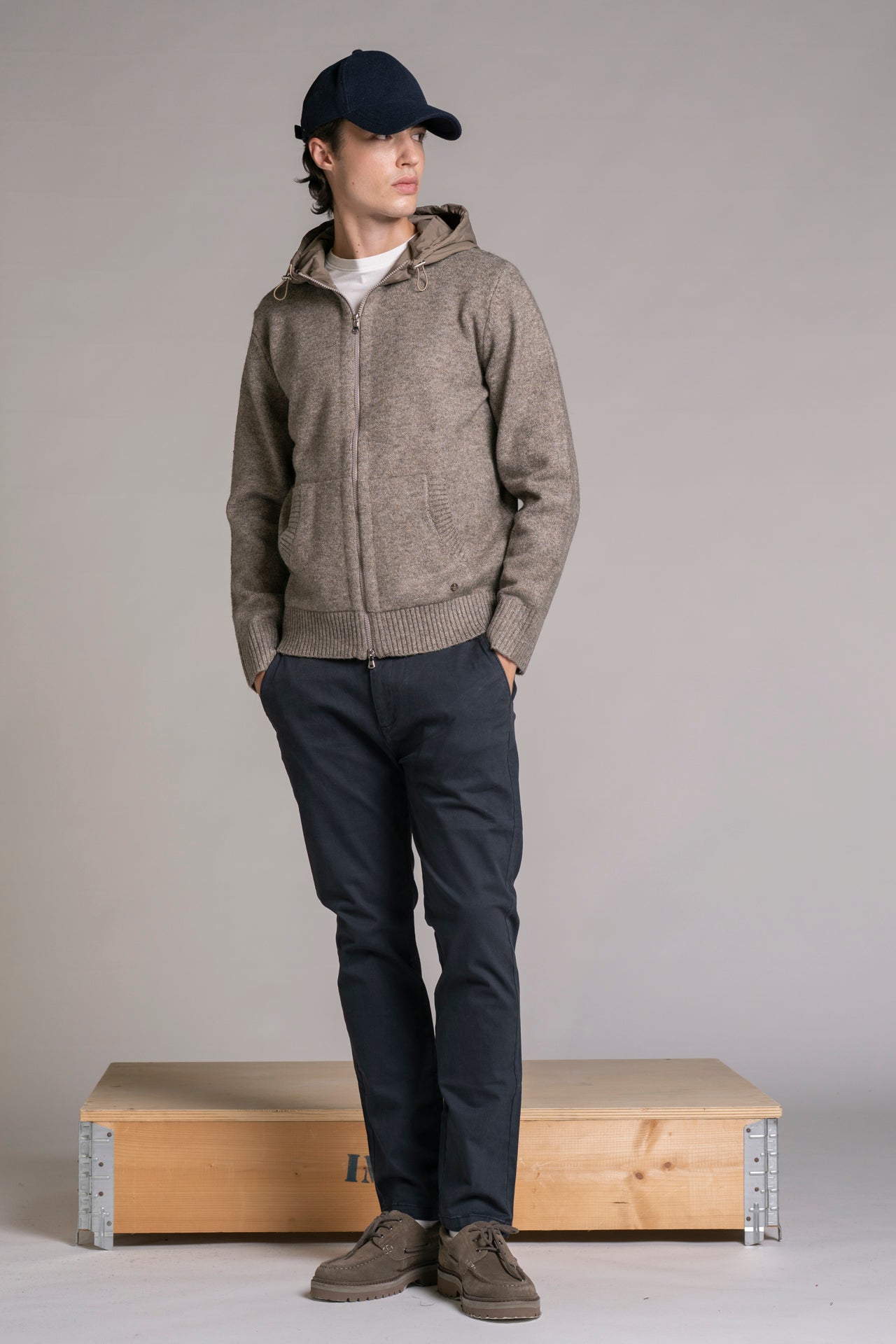 CHARLIE SWEATER 
