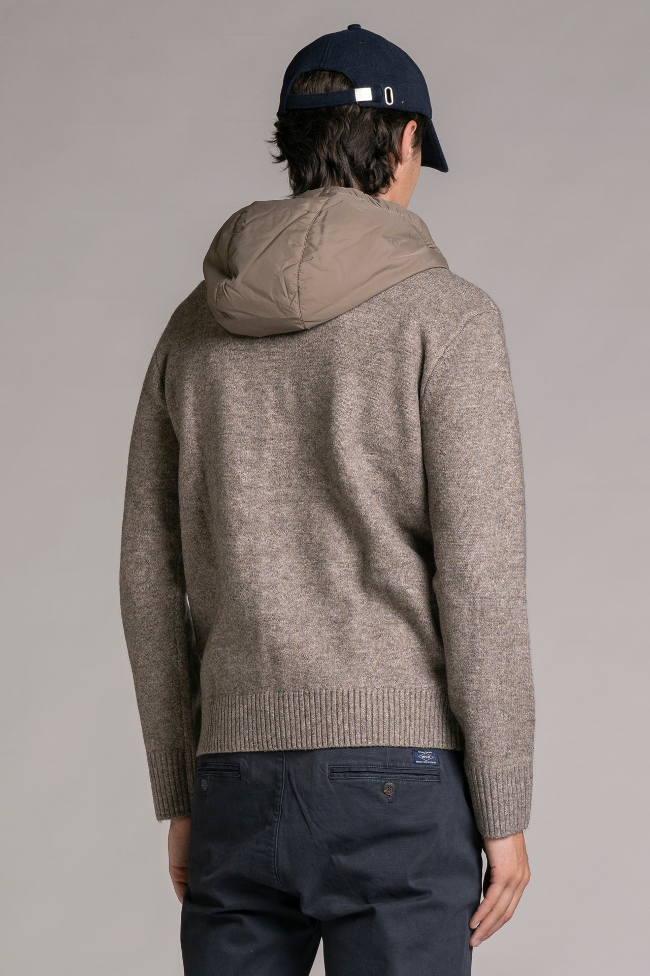 CHARLIE SWEATER 