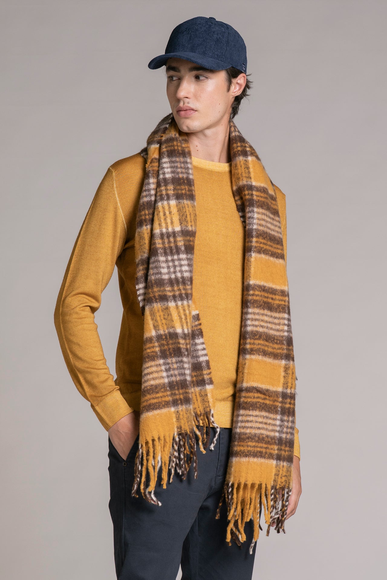 TRENT ROUND NECK IN MERINOS