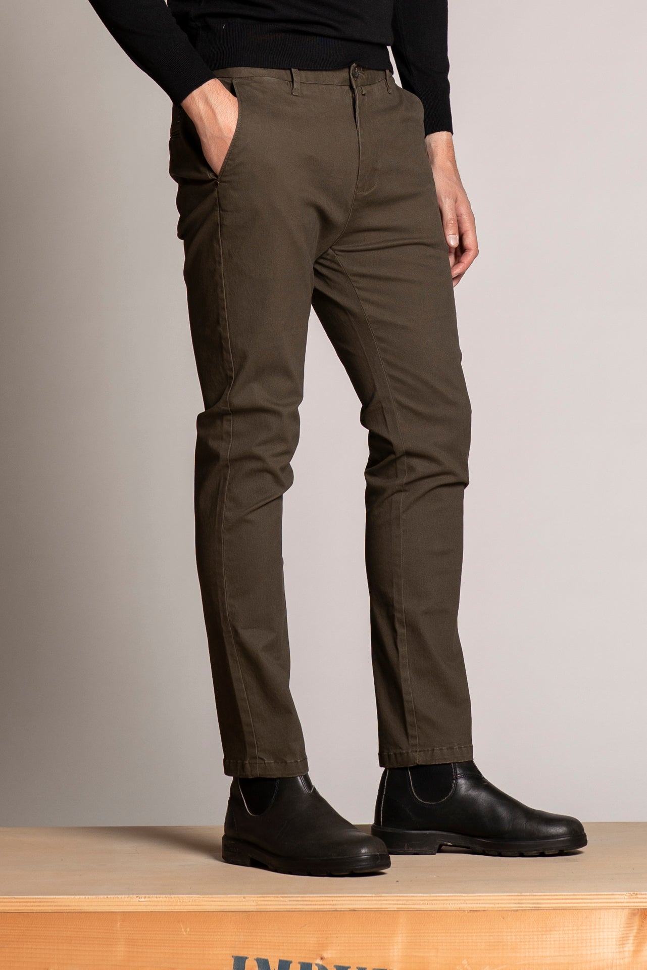 BRYAN LONG SLIM FIT CHINO 