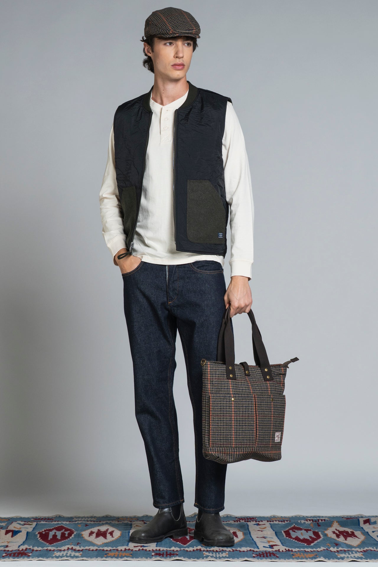 MARTIN GILET IN MIXED WOOL