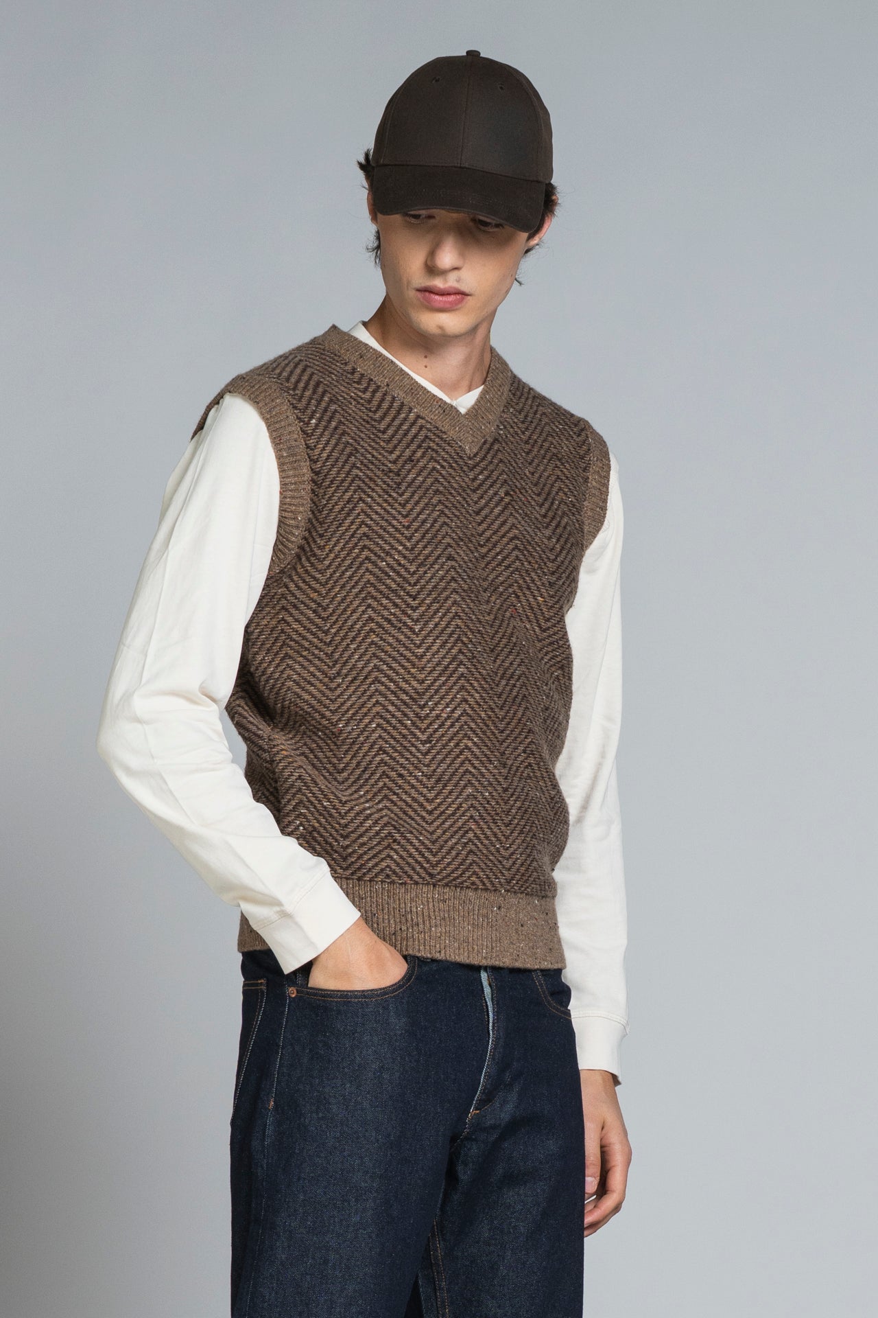 SOAN GILET ROUND NECK IN LAMBSWOOL