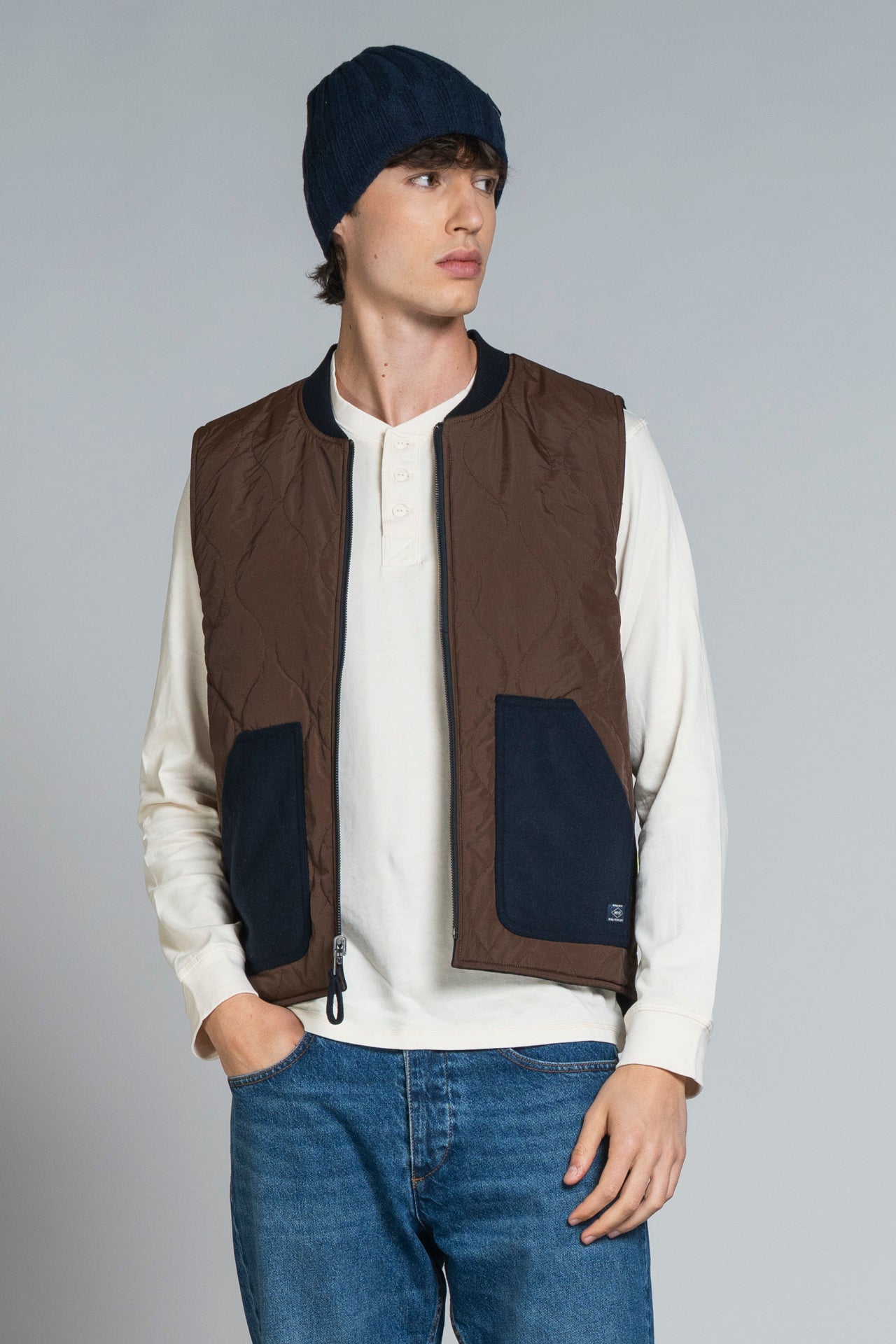 MARTIN GILET IN MIXED WOOL