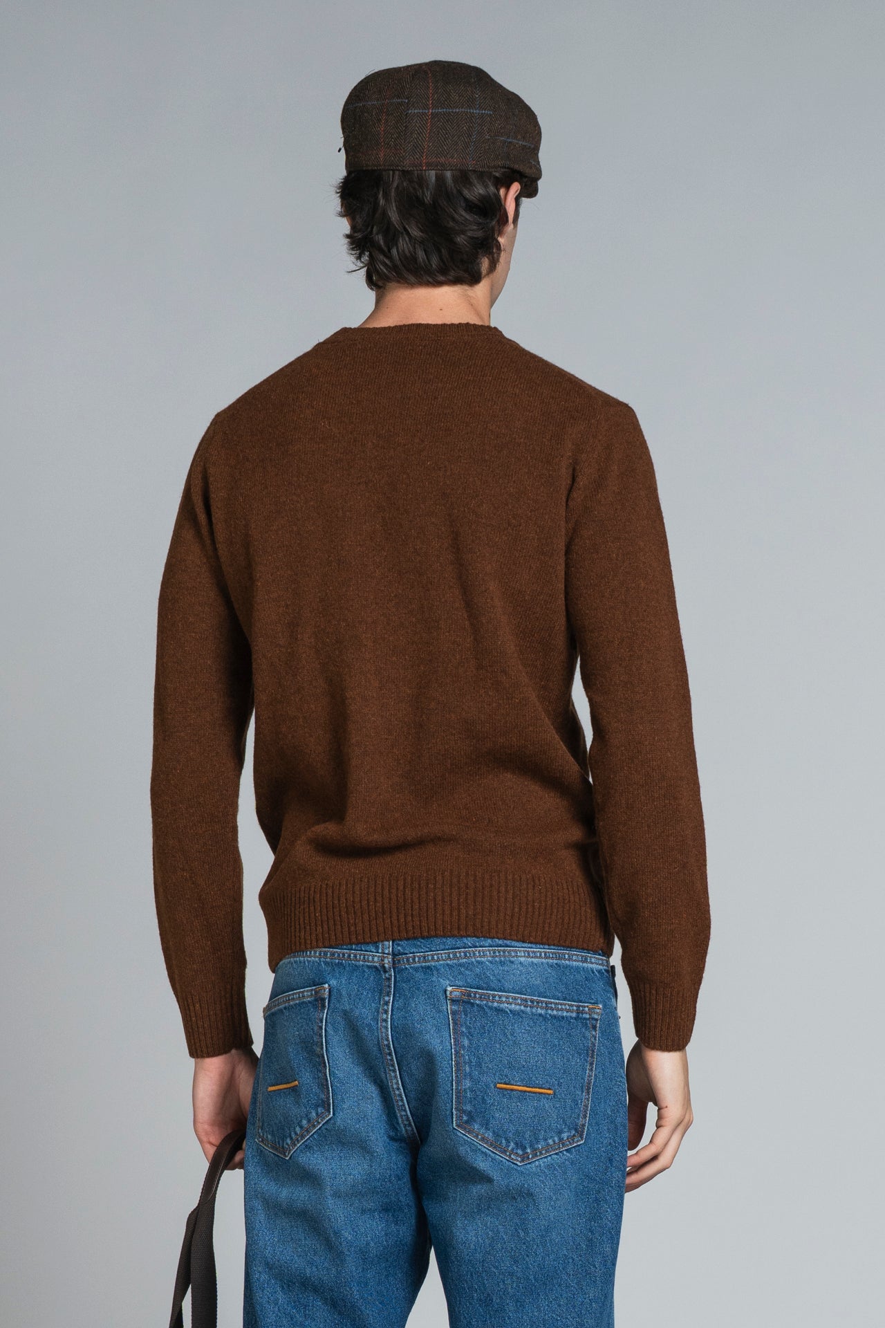 CHARLIE ROUND NECK IN LAMBSWOOL