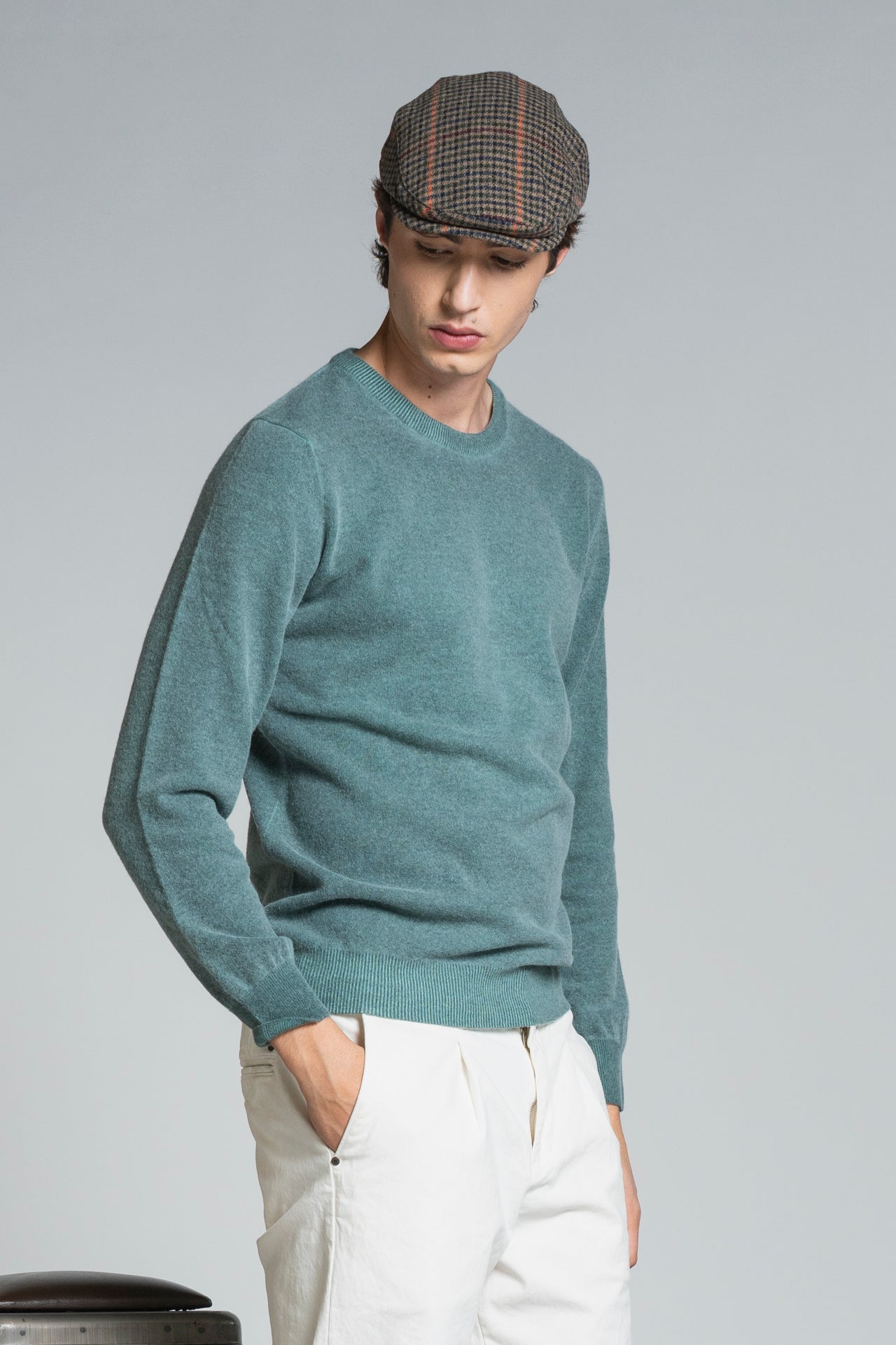 CHARLIE ROUND NECK IN MIXED WOOL COLD DYED