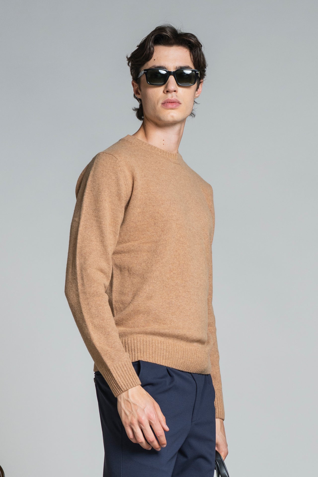 CHARLIE ROUND NECK IN LAMBSWOOL
