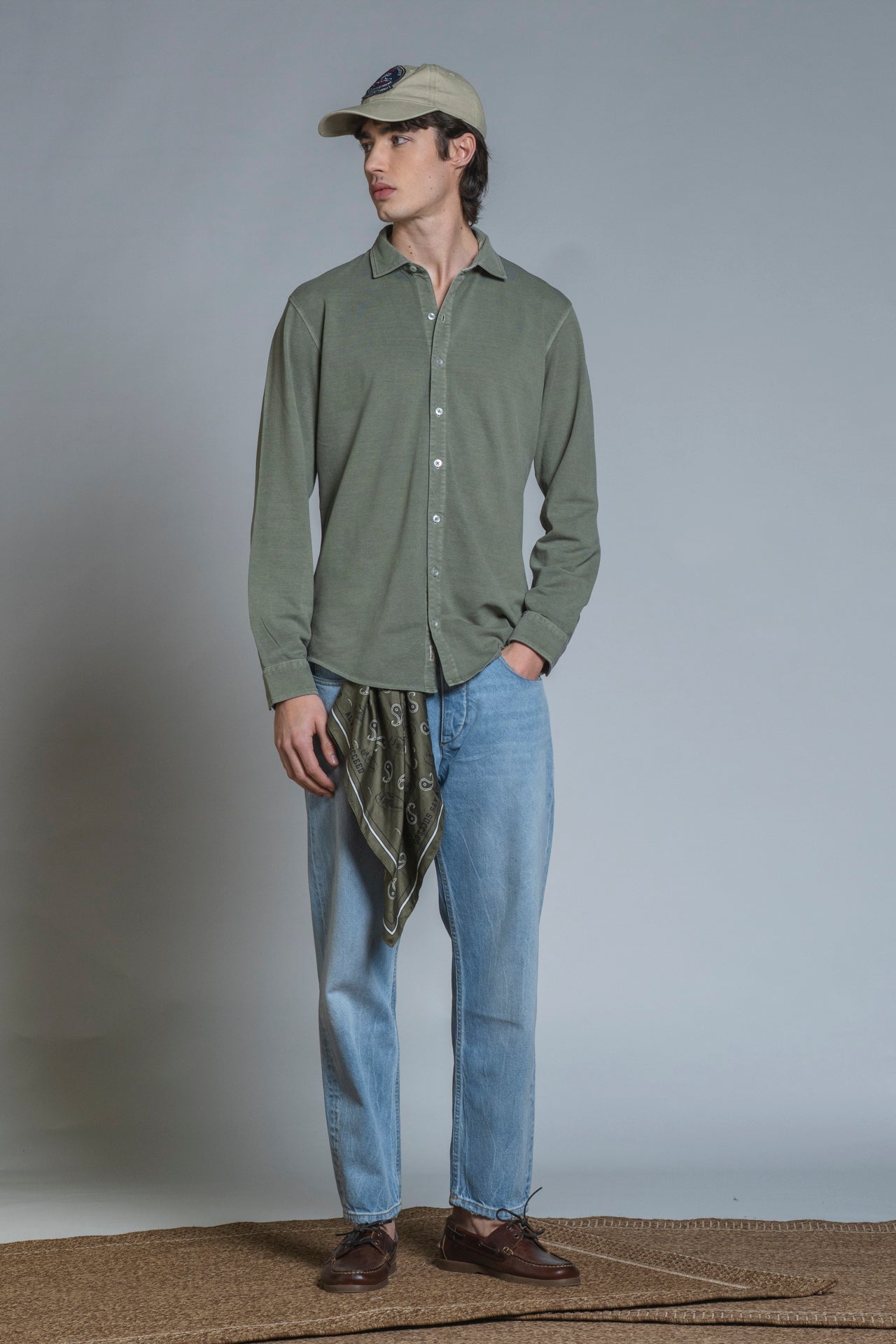 RILEY FRENCH COLLAR IN OXFORD PIQUET