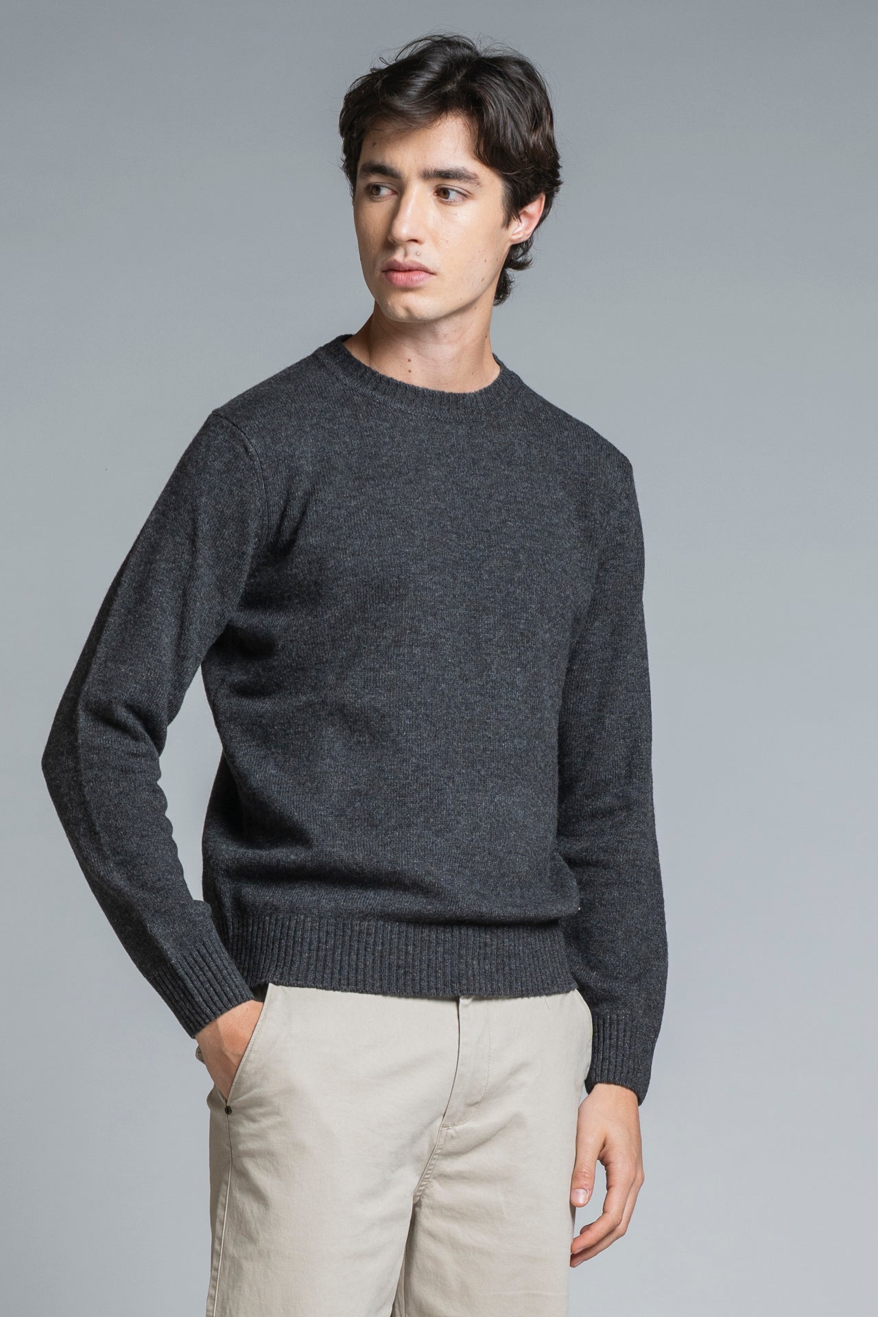 CHARLIE ROUND NECK IN LAMBSWOOL