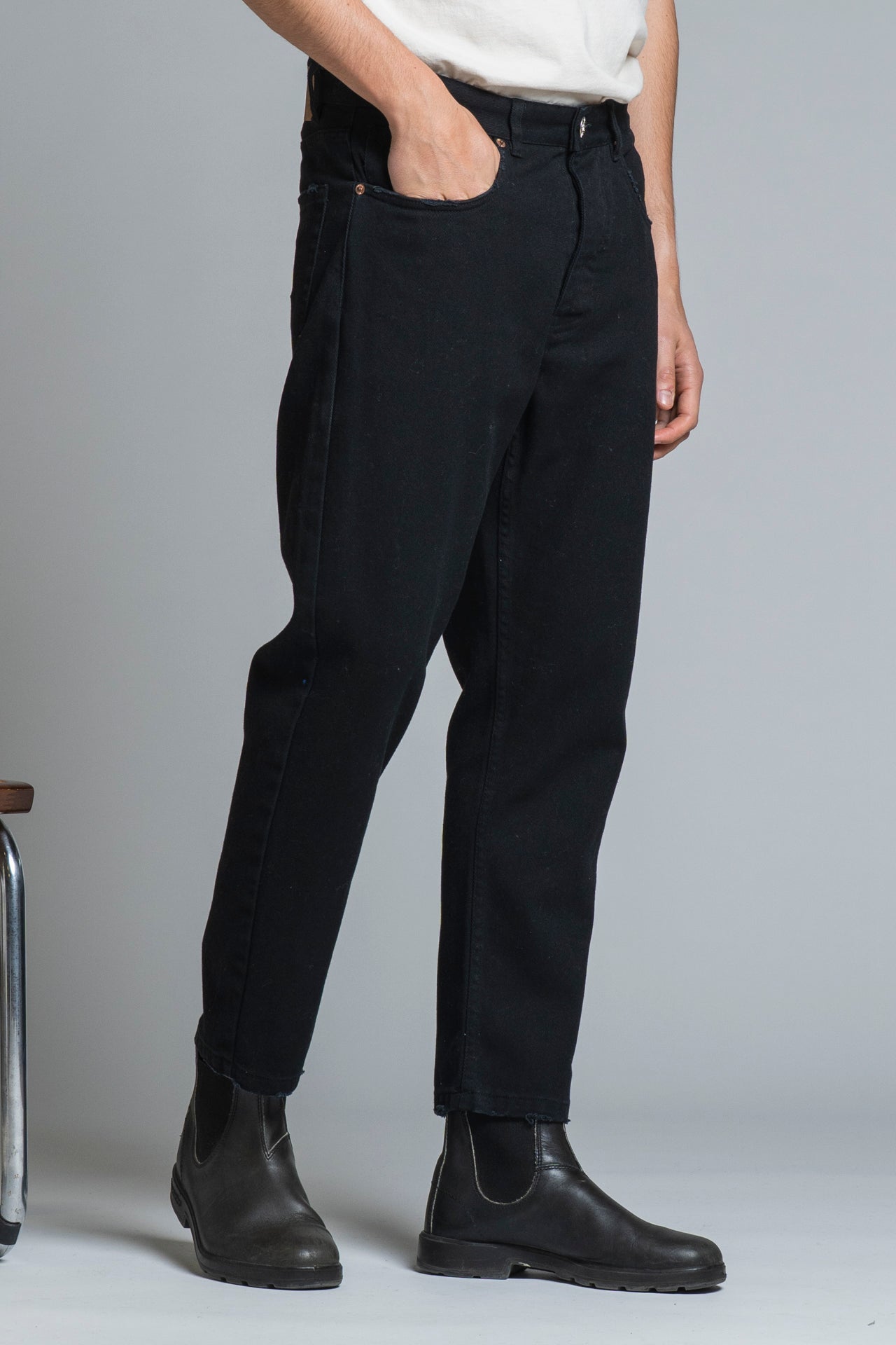 HIRO 5 PKT IN BULL DENIM