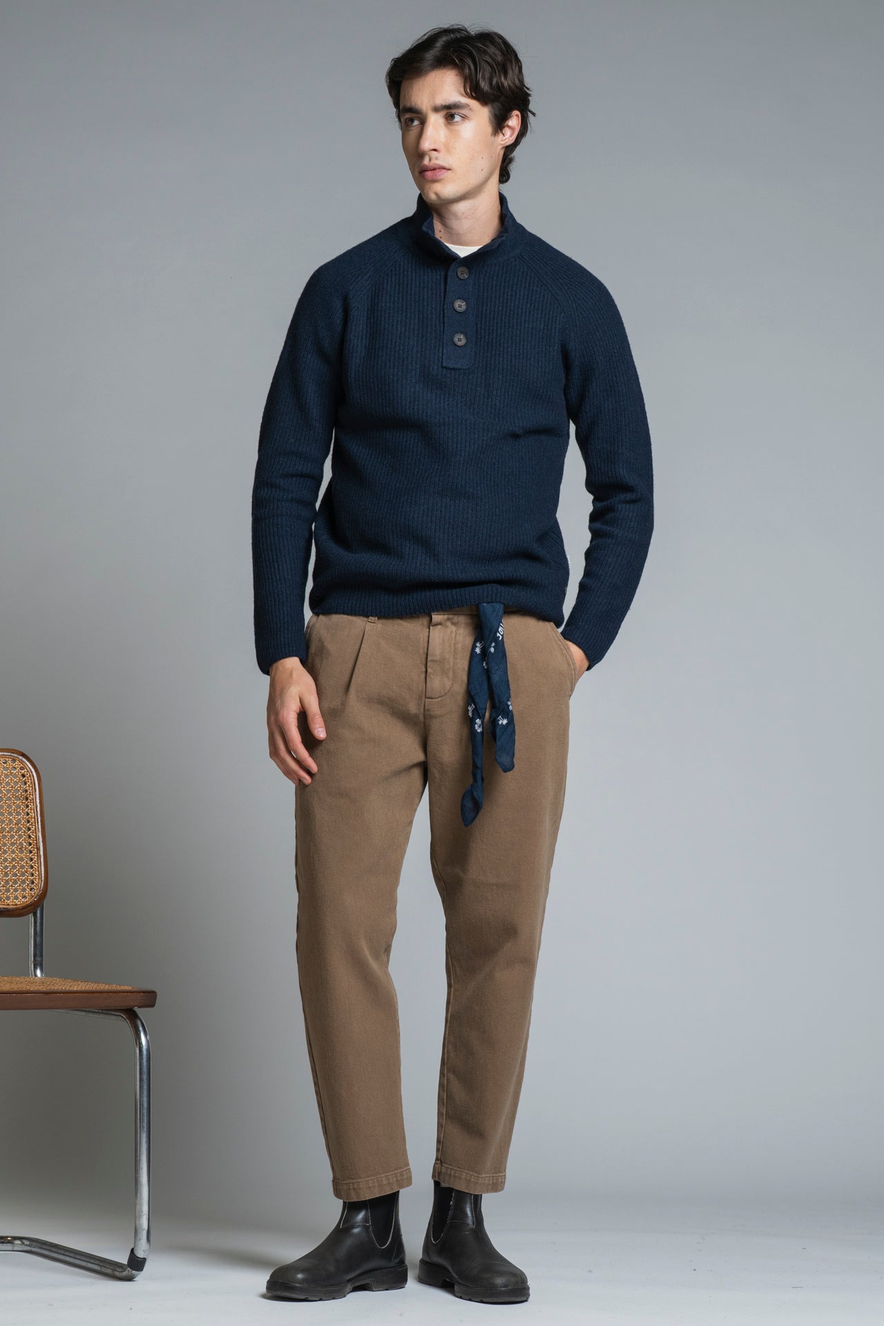 JUSTE TURTLENECK BUTTON IN LAMBSWOOL