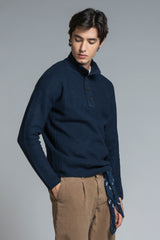 JUSTE TURTLENECK BUTTON IN LAMBSWOOL