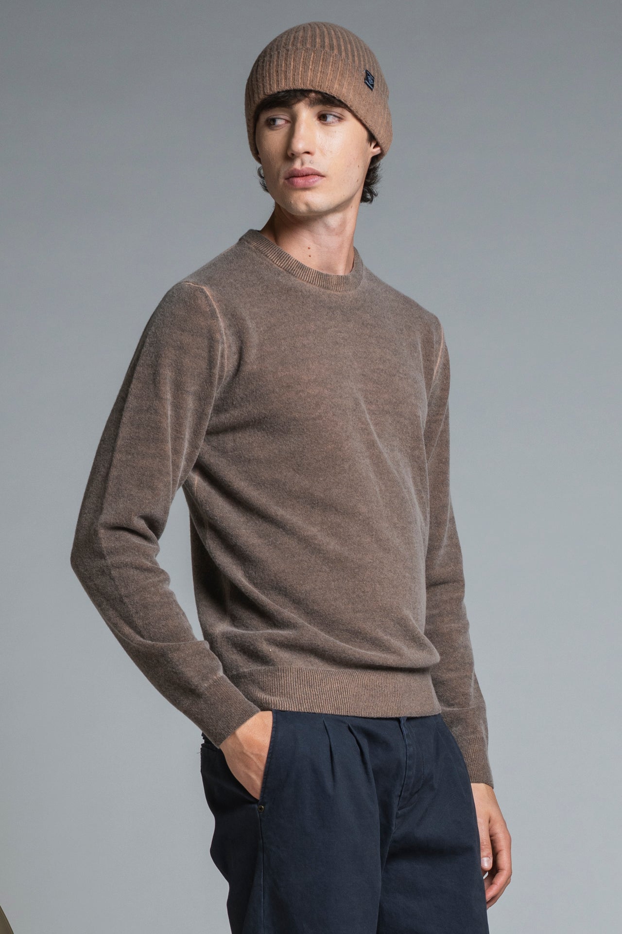 CHARLIE ROUND NECK IN MIXED WOOL COLD DYED