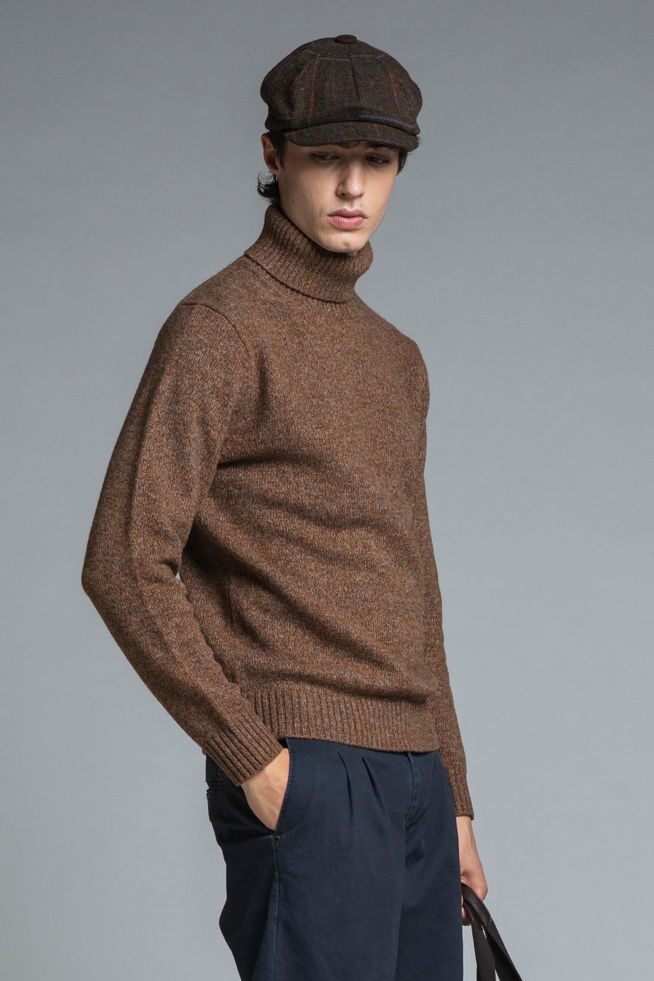 JOHN TURTLENECK IN MOULINE'