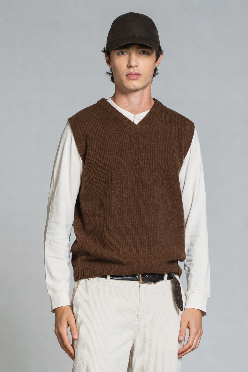 JUDE GILET V NECK IN LAMBSWOOL