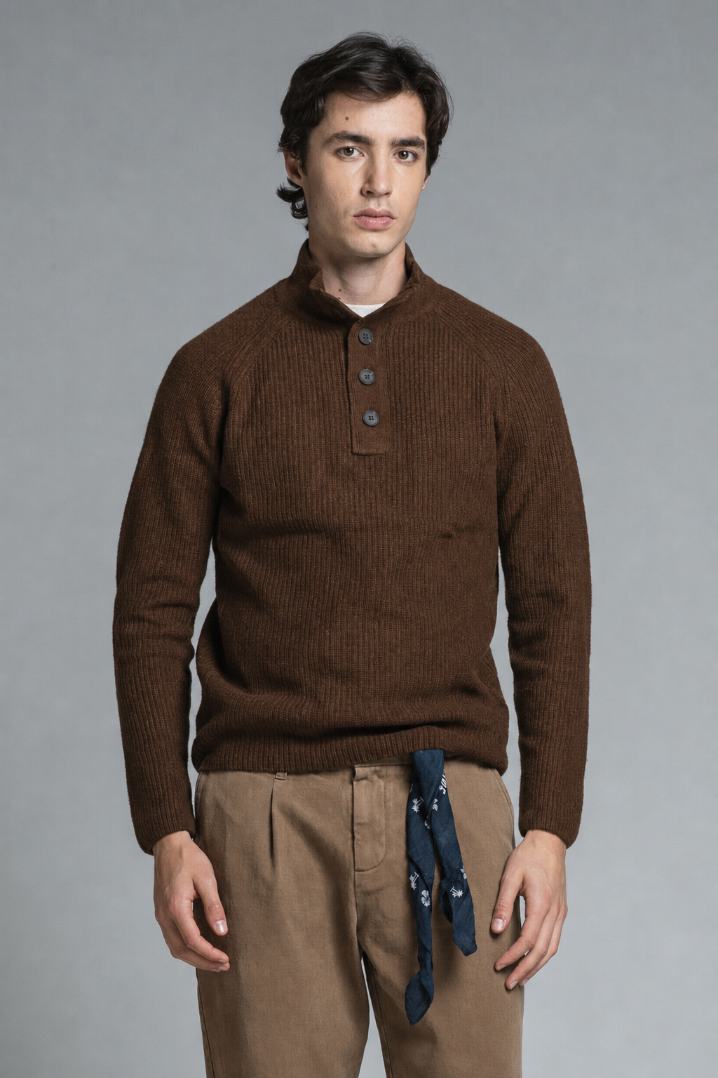 JUSTE TURTLENECK BUTTON IN LAMBSWOOL