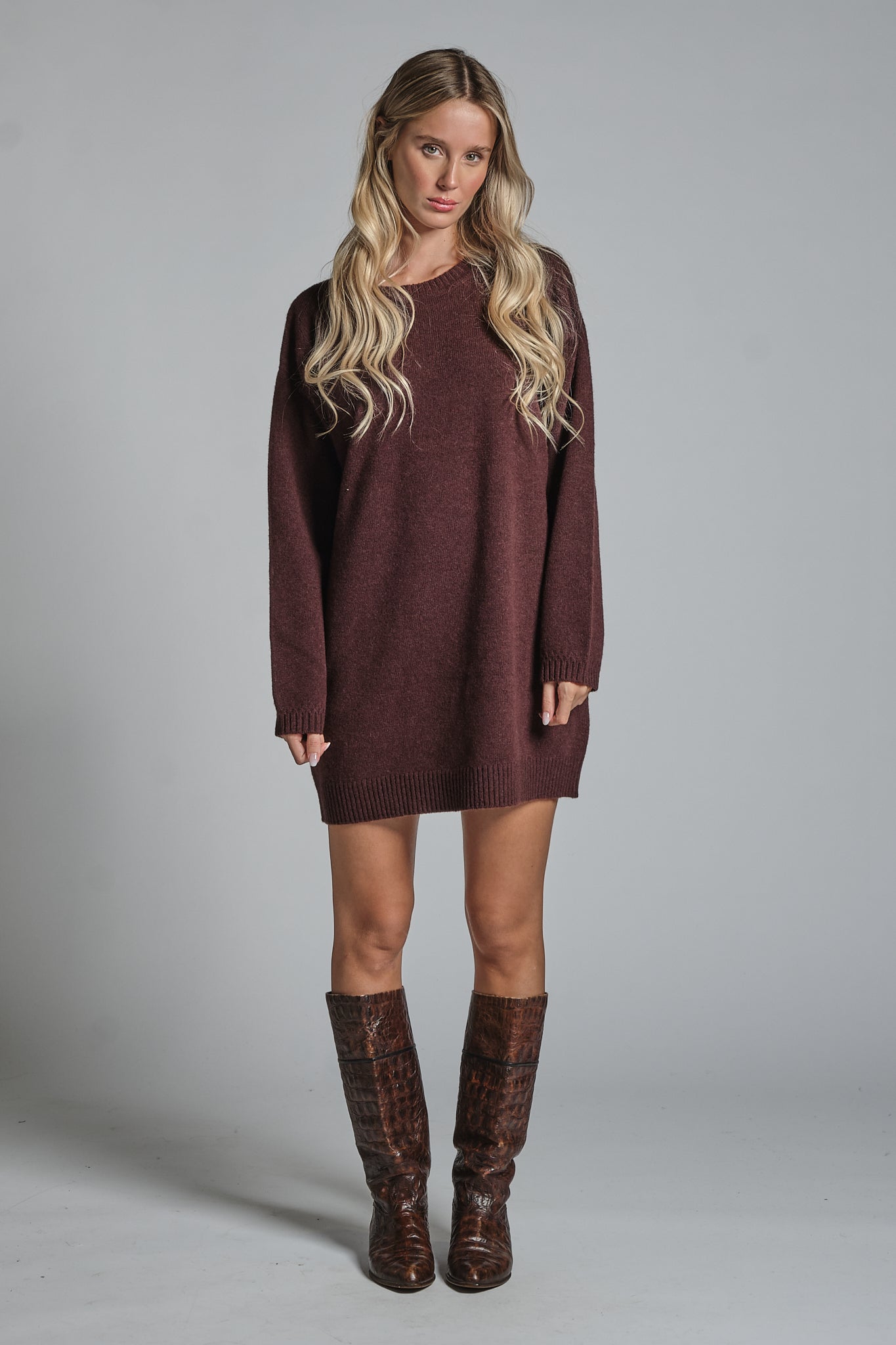 ALY ROUND NECK LONG IN LAMBSWOOL